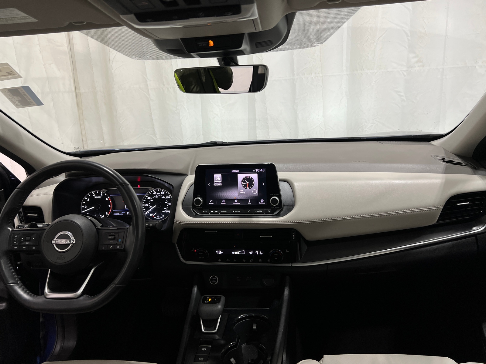 Thumbnail: 2023 Nissan Rogue - 3