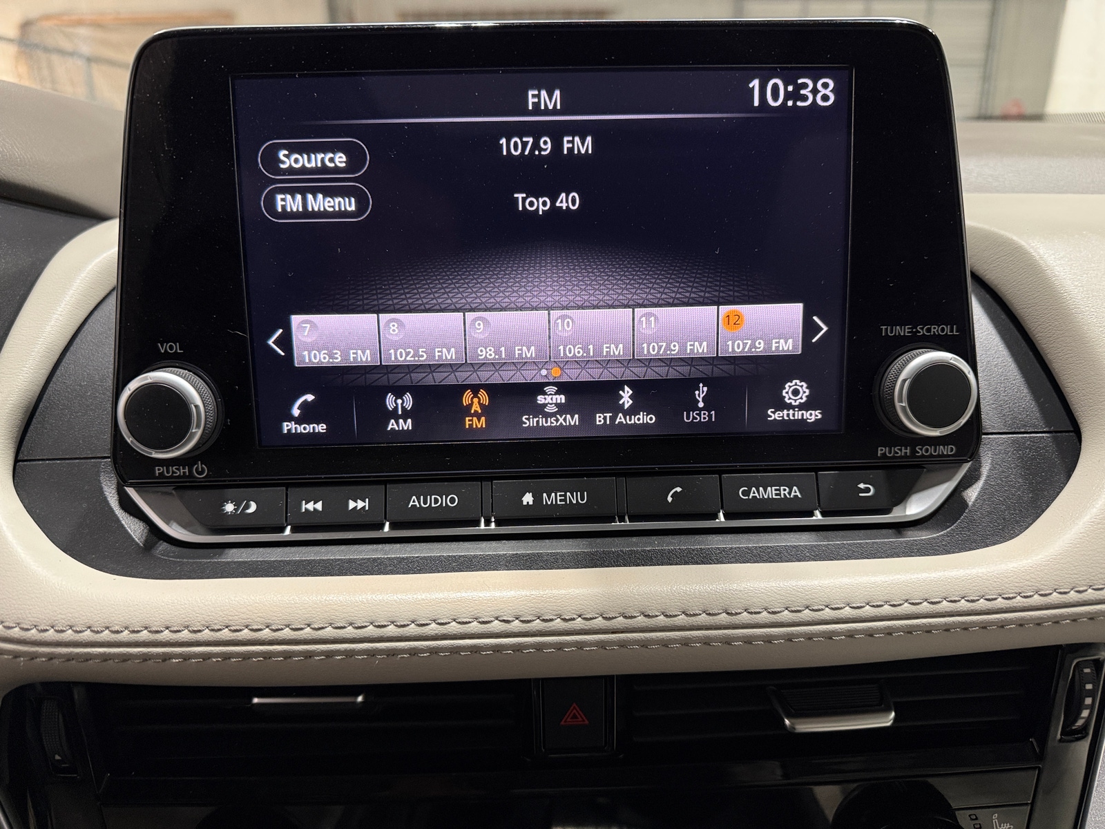 Thumbnail: 2023 Nissan Rogue - 4