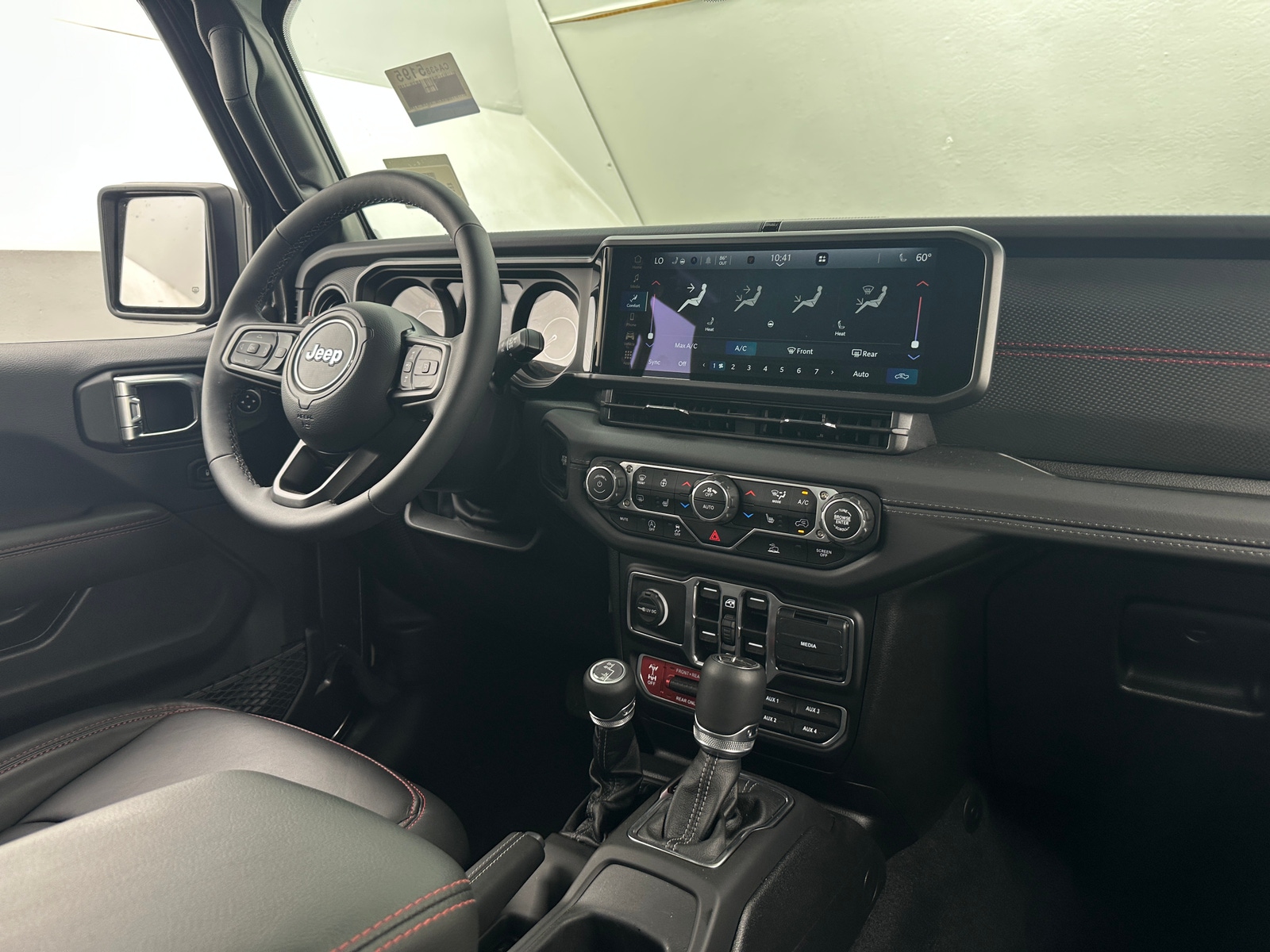 Thumbnail: 2025 Jeep Gladiator - 2