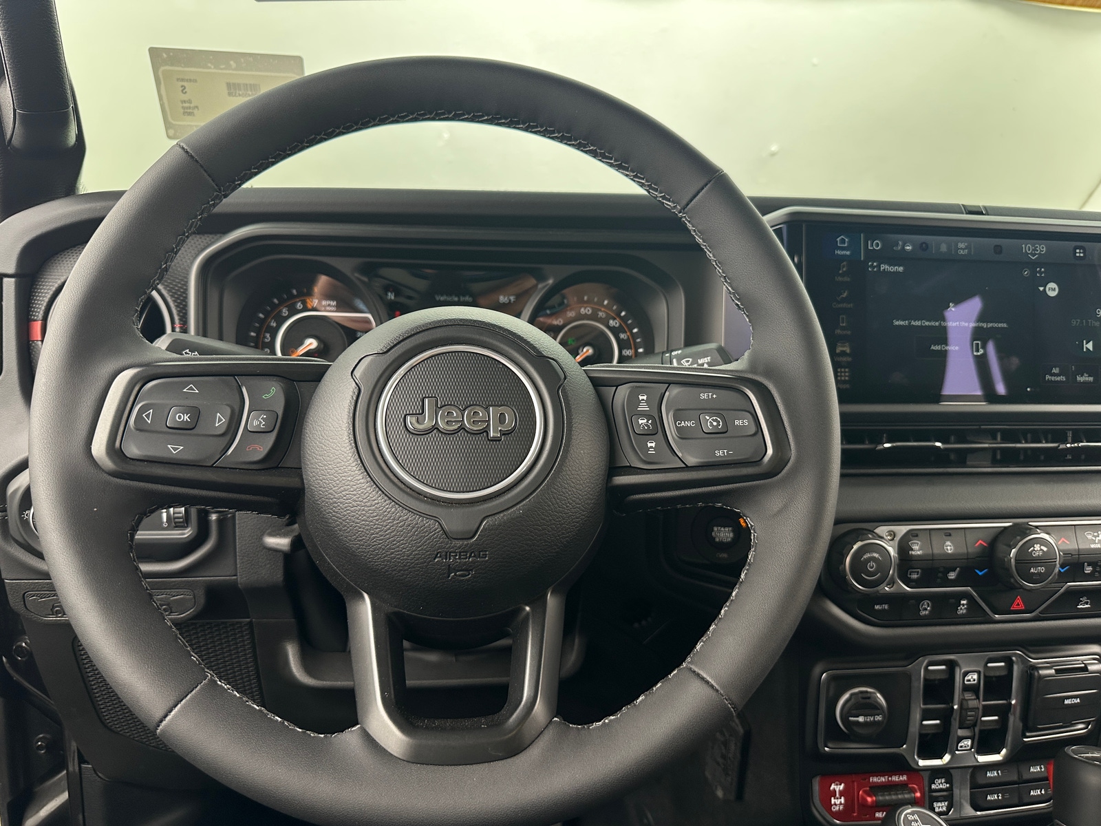 Thumbnail: 2025 Jeep Gladiator - 4