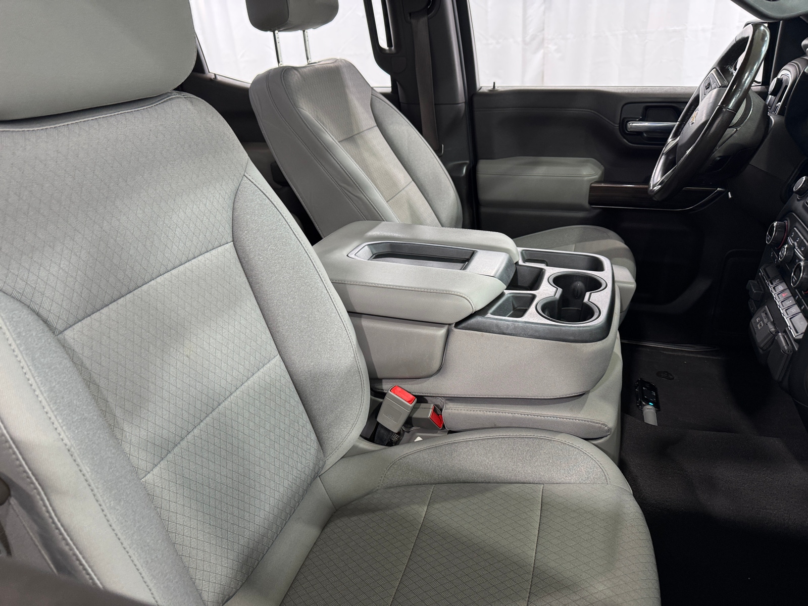 Thumbnail: 2021 Chevrolet Silverado 1500 - 2