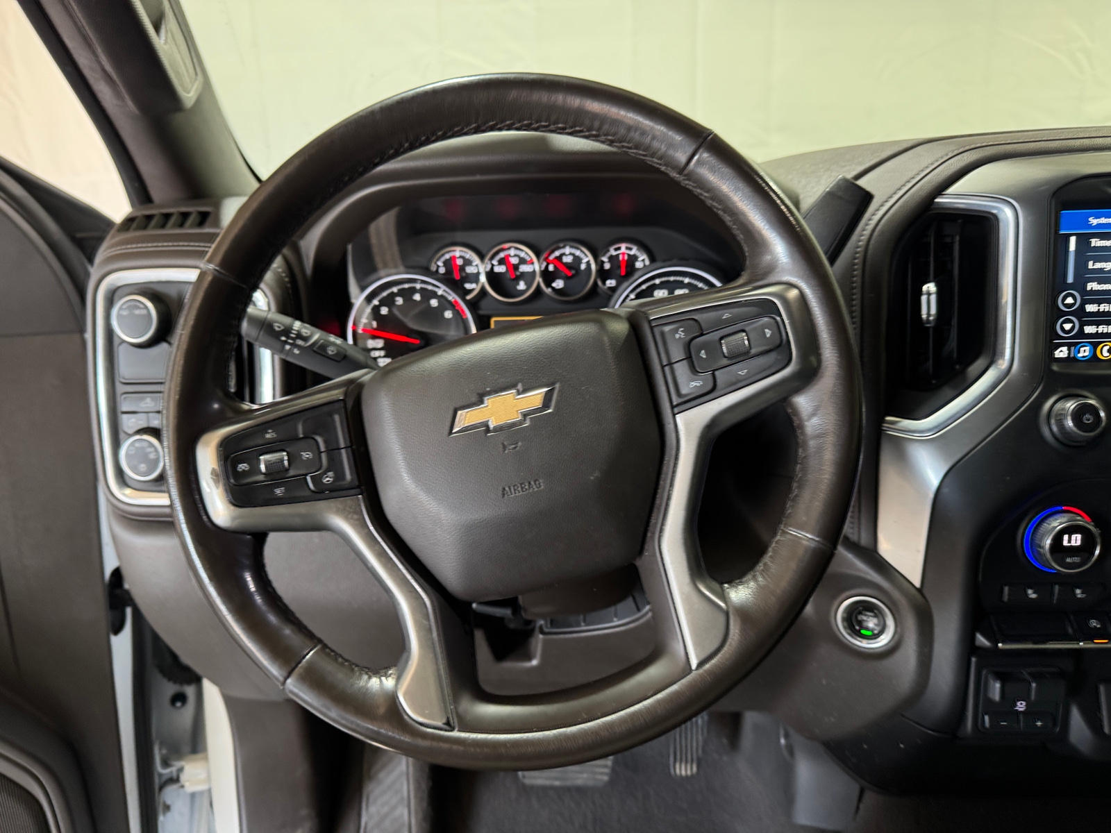 Thumbnail: 2021 Chevrolet Silverado 1500 - 5