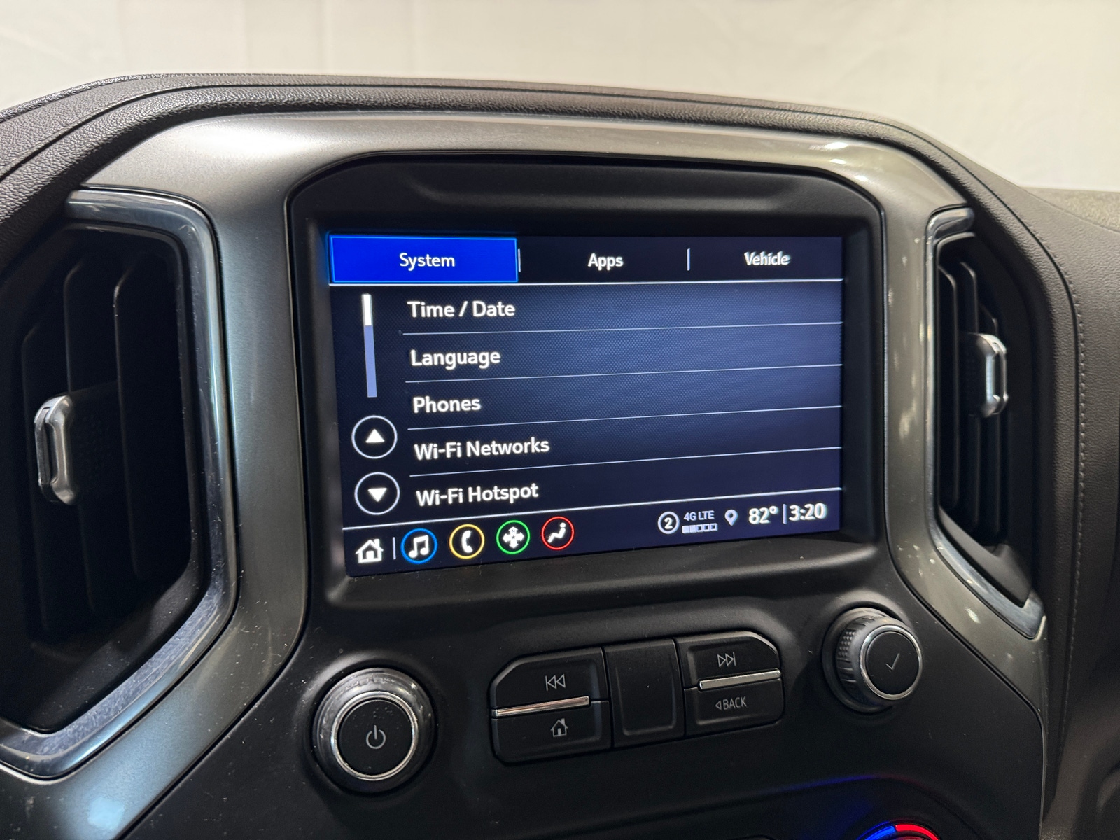 Thumbnail: 2021 Chevrolet Silverado 1500 - 4