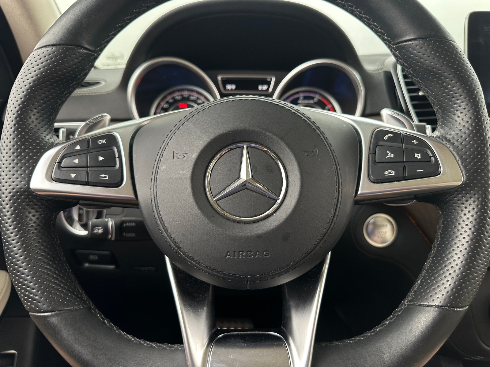 Thumbnail: 2019 Mercedes-Benz GLS - 4