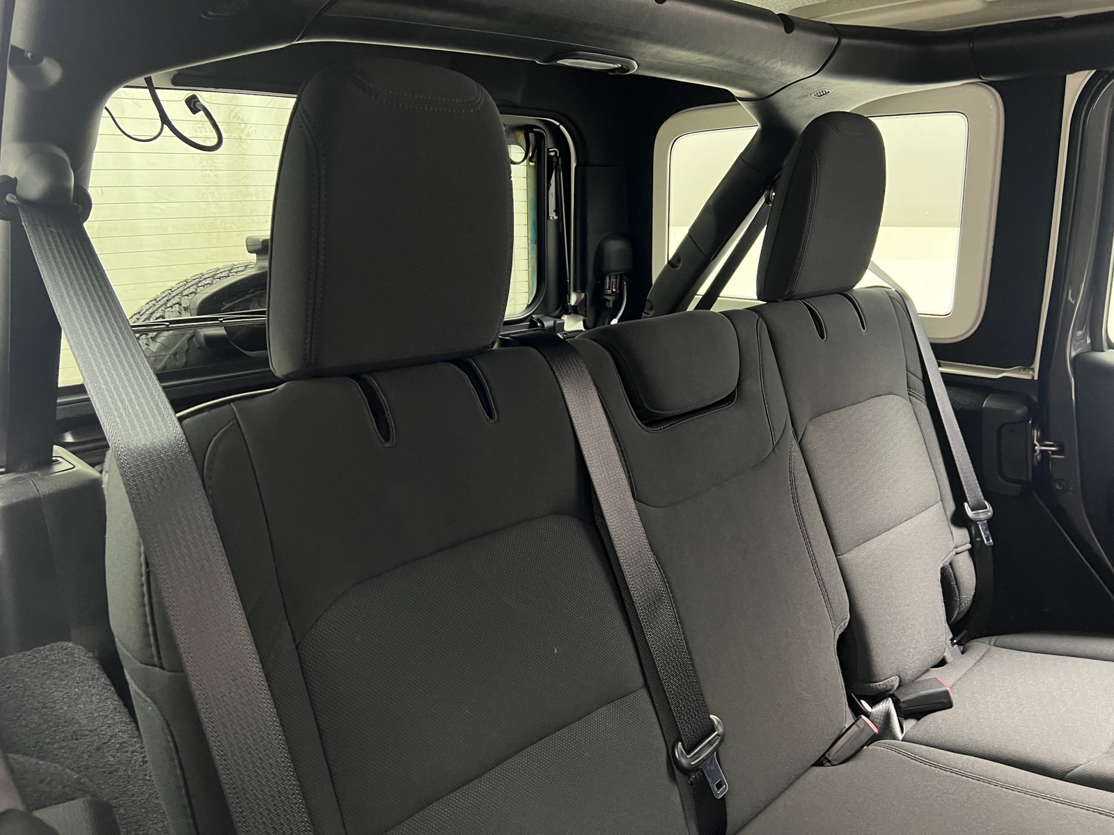 Thumbnail: 2021 Jeep Wrangler - 6