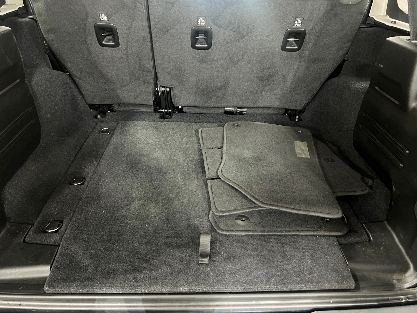 Thumbnail: 2021 Jeep Wrangler - 7