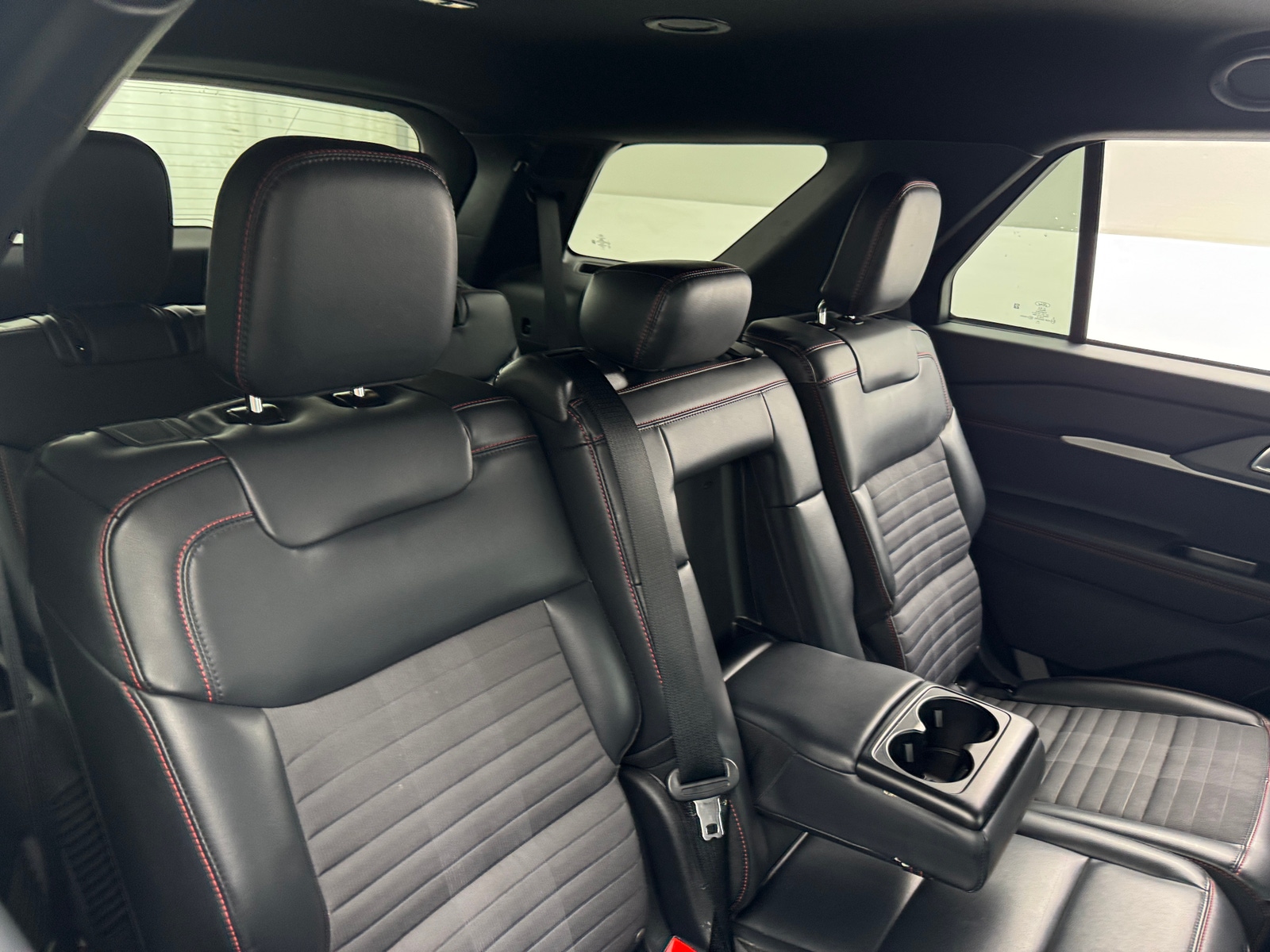 Thumbnail: 2025 Ford Explorer - 5