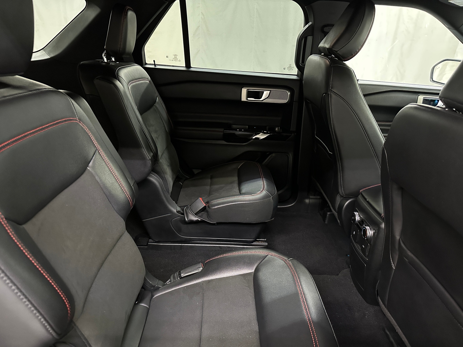 Thumbnail: 2023 Ford Explorer - 5