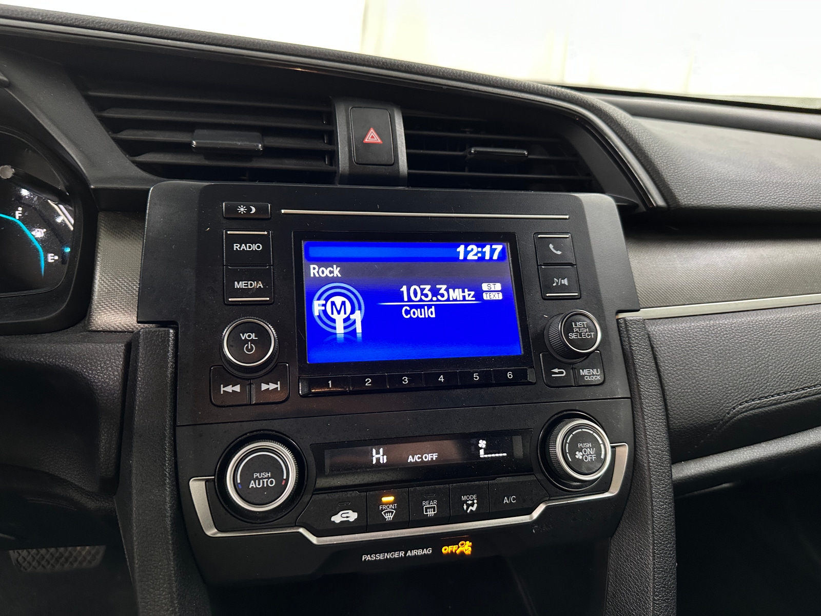 Thumbnail: 2019 Honda Civic - 4