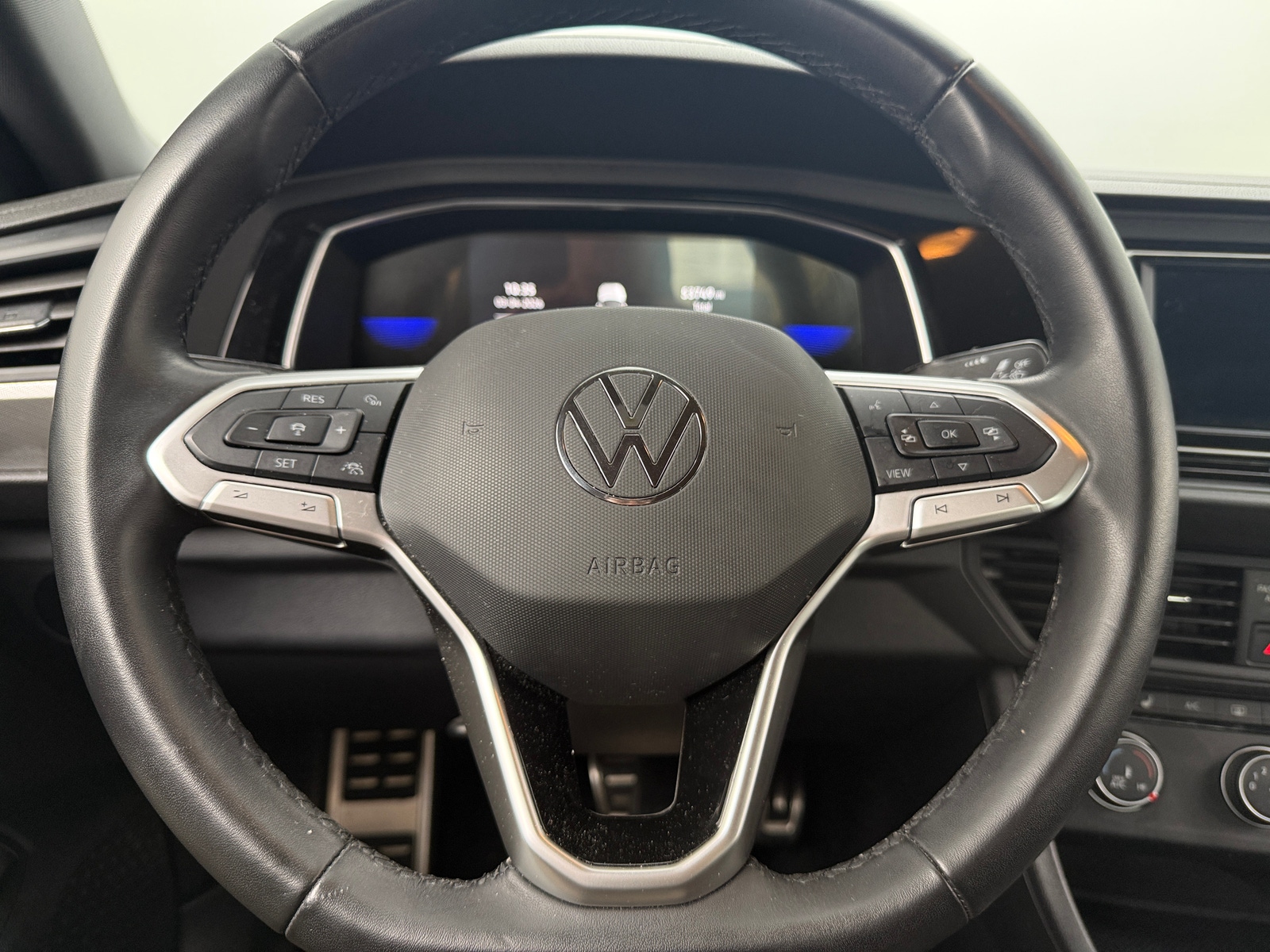 Thumbnail: 2024 Volkswagen Jetta - 5