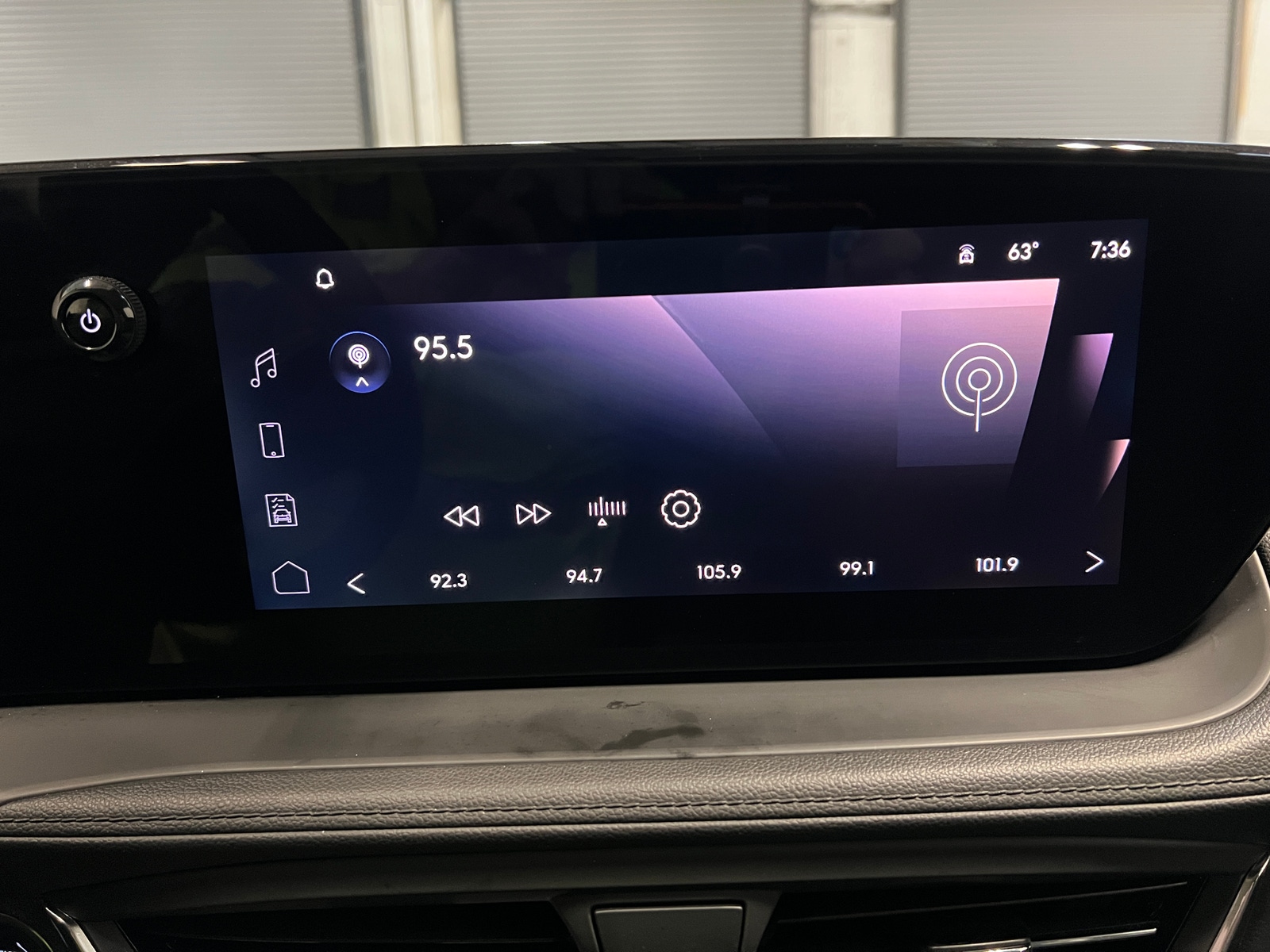 Thumbnail: 2025 Buick Encore GX - 3