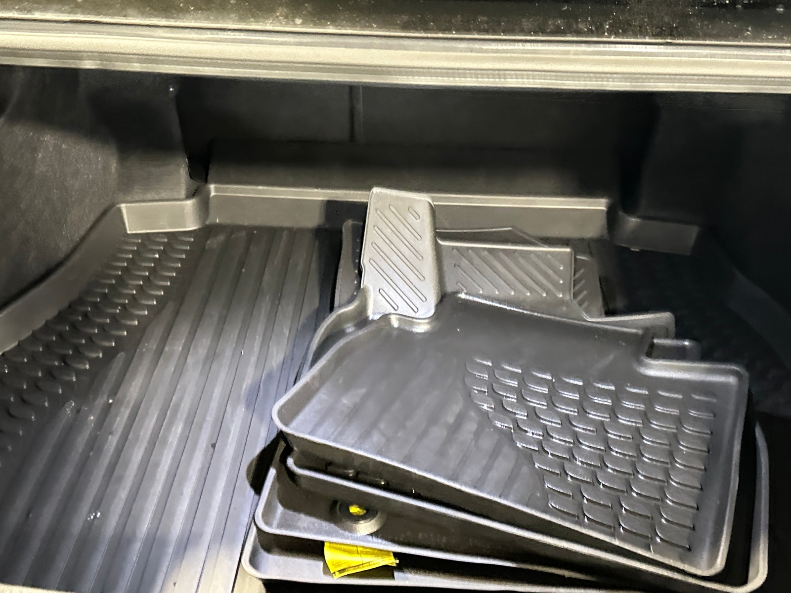 Thumbnail: 2025 Toyota Camry - 6