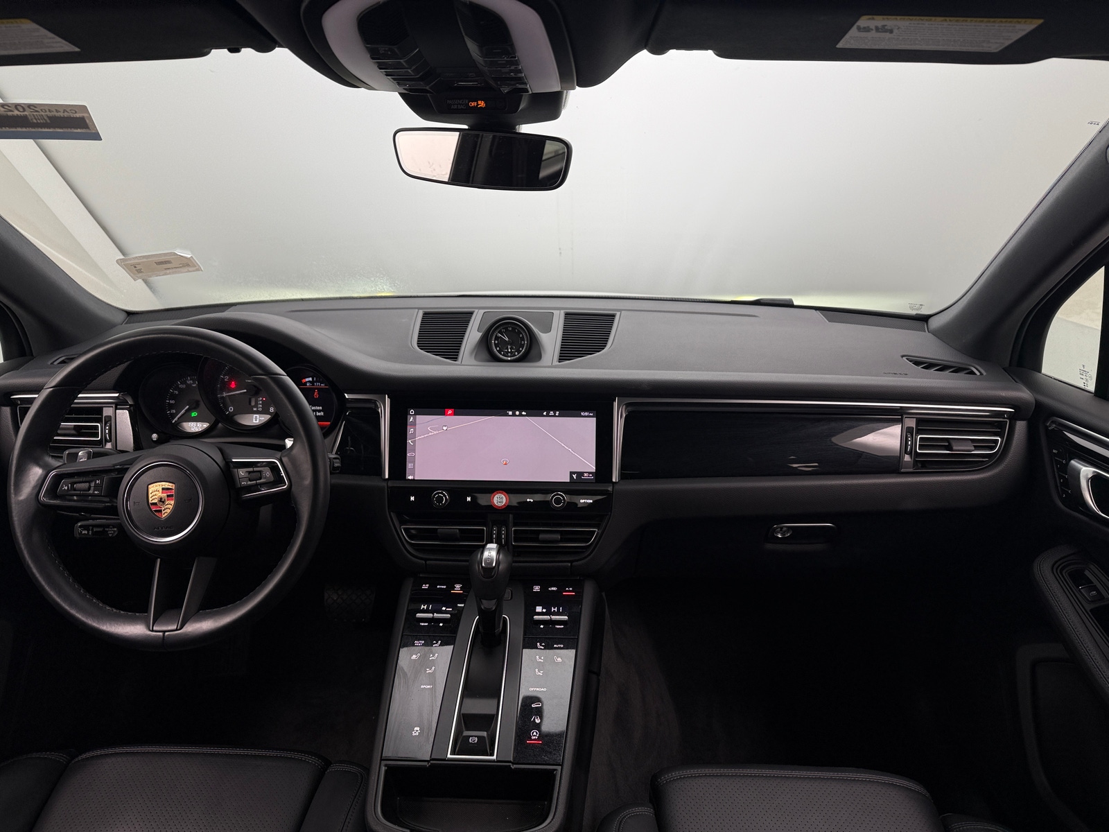 Thumbnail: 2023 Porsche Macan - 2