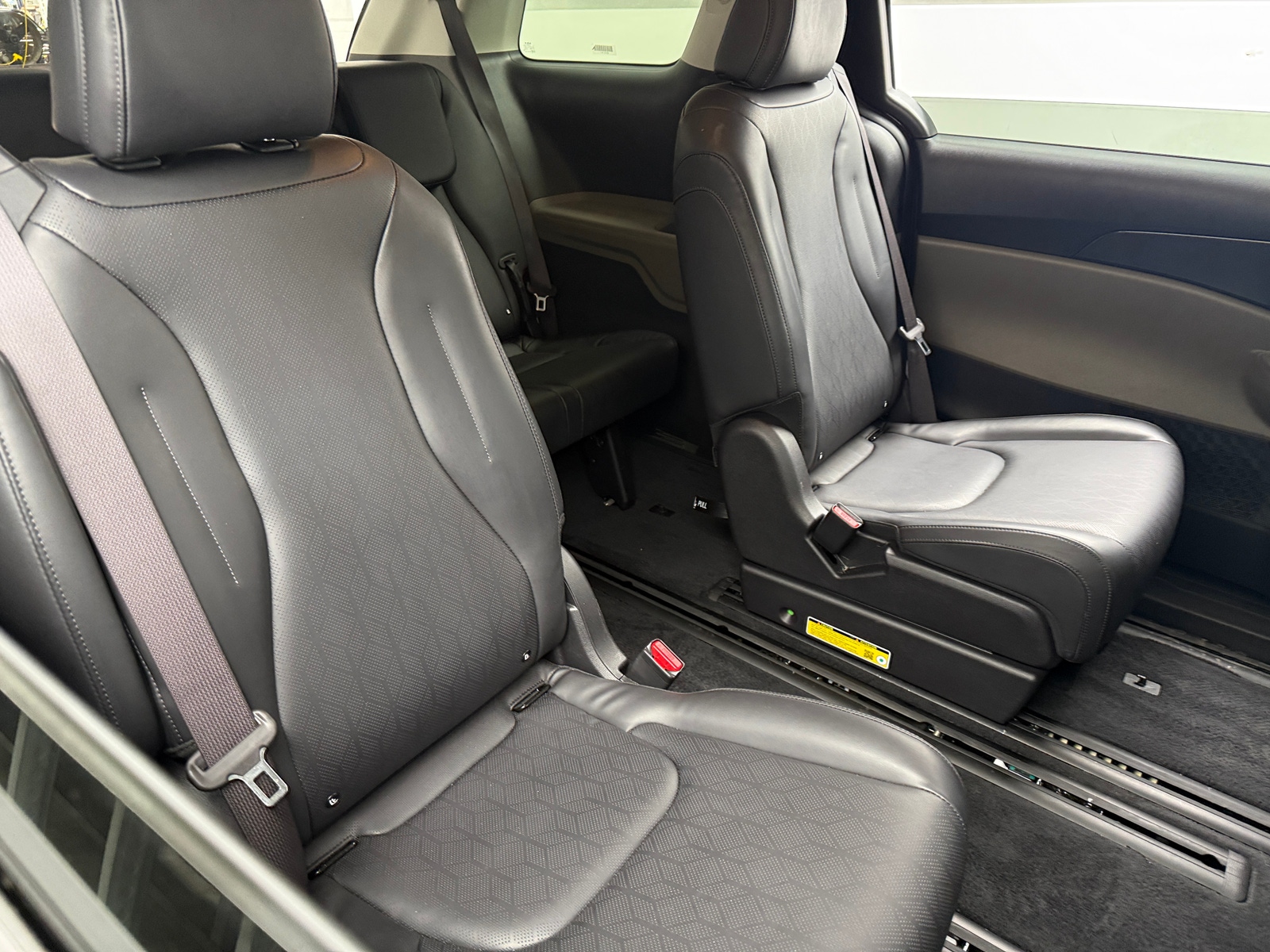 Thumbnail: 2025 Kia Carnival - 5