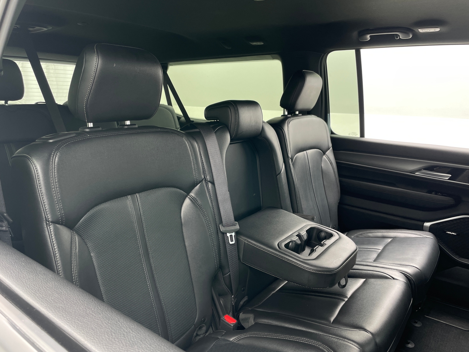 Thumbnail: 2025 Jeep Wagoneer - 5