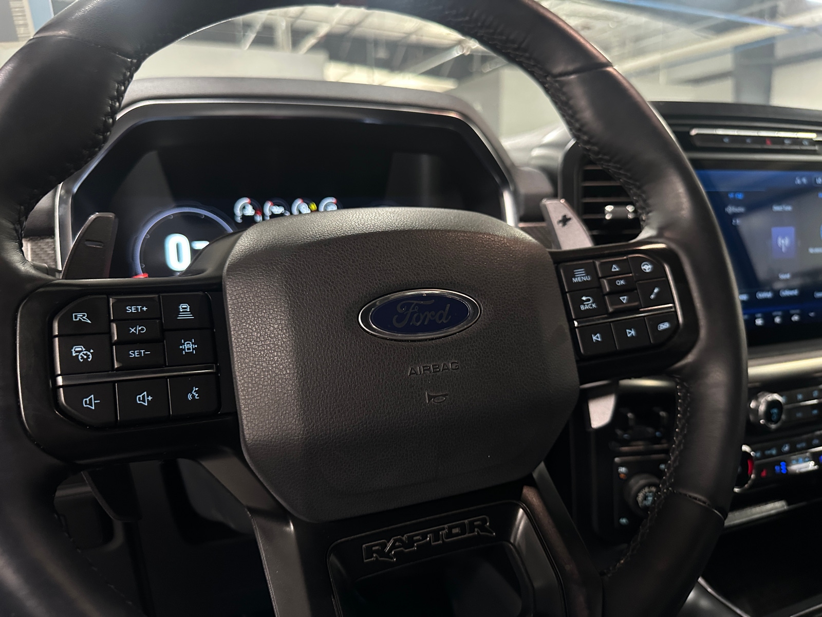 Thumbnail: 2022 Ford Econoline - 4