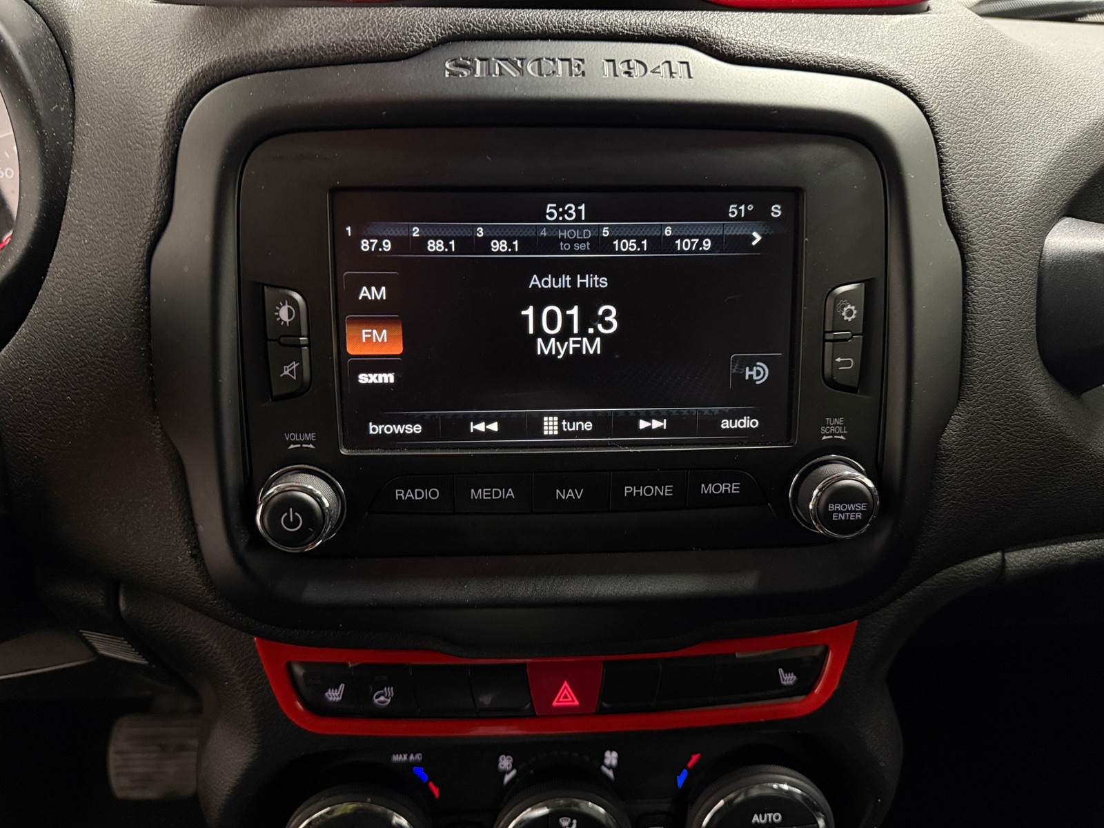 Thumbnail: 2016 Jeep Renegade - 3