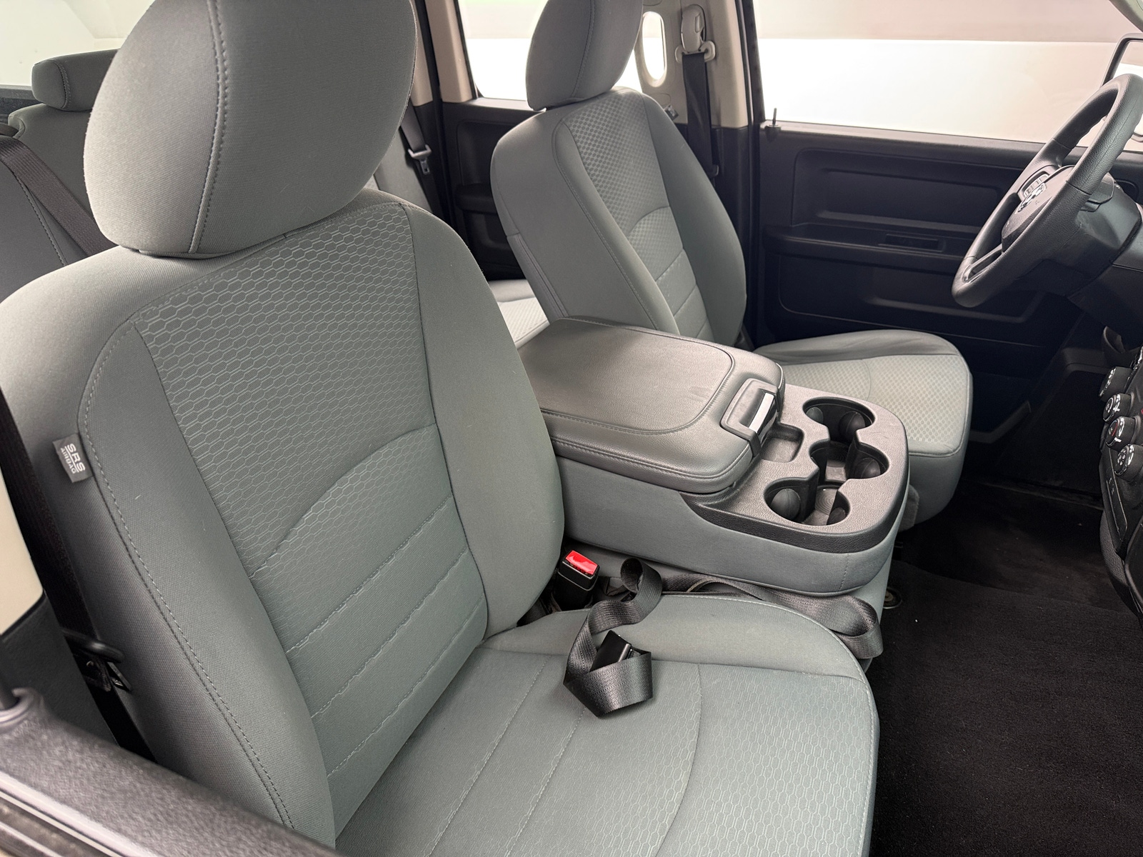 Thumbnail: 2019 RAM 1500 Classic - 2