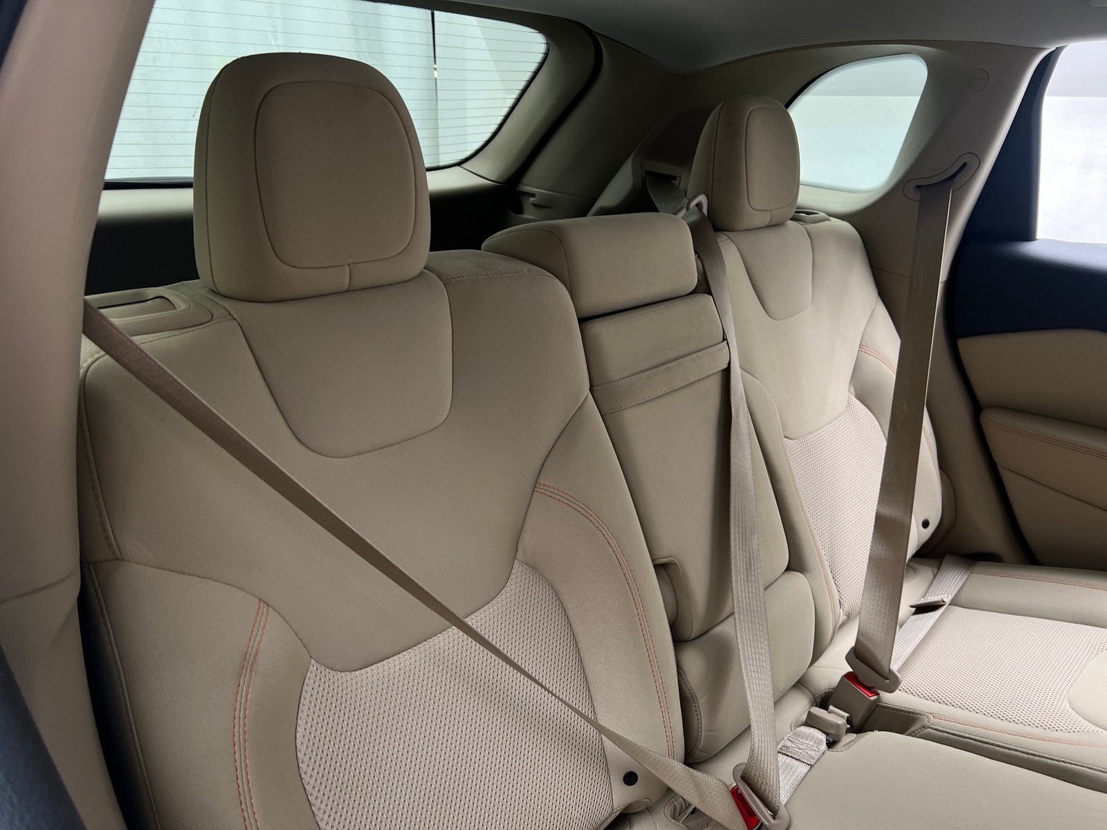 Thumbnail: 2019 Jeep Cherokee - 6