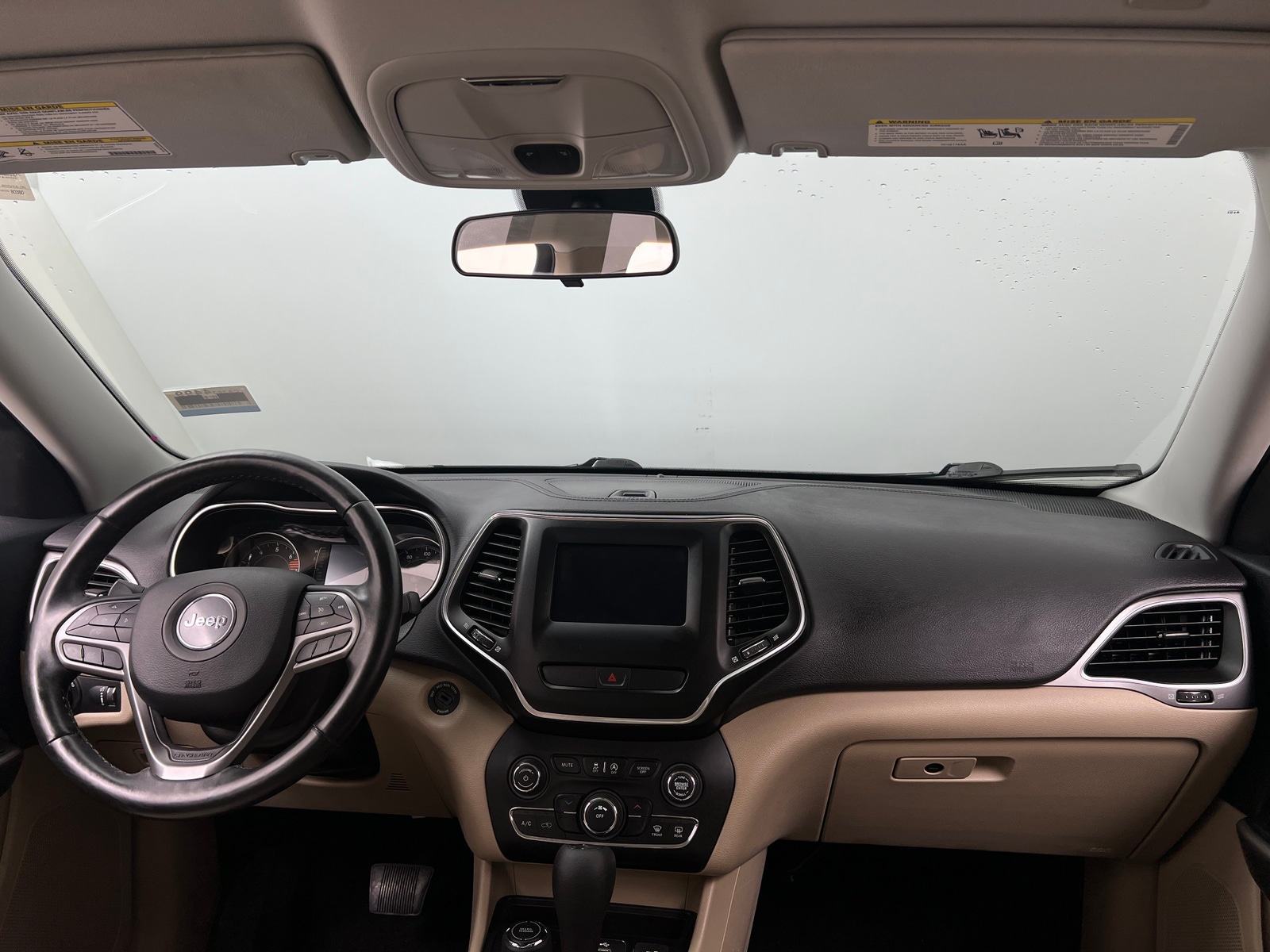 Thumbnail: 2019 Jeep Cherokee - 3