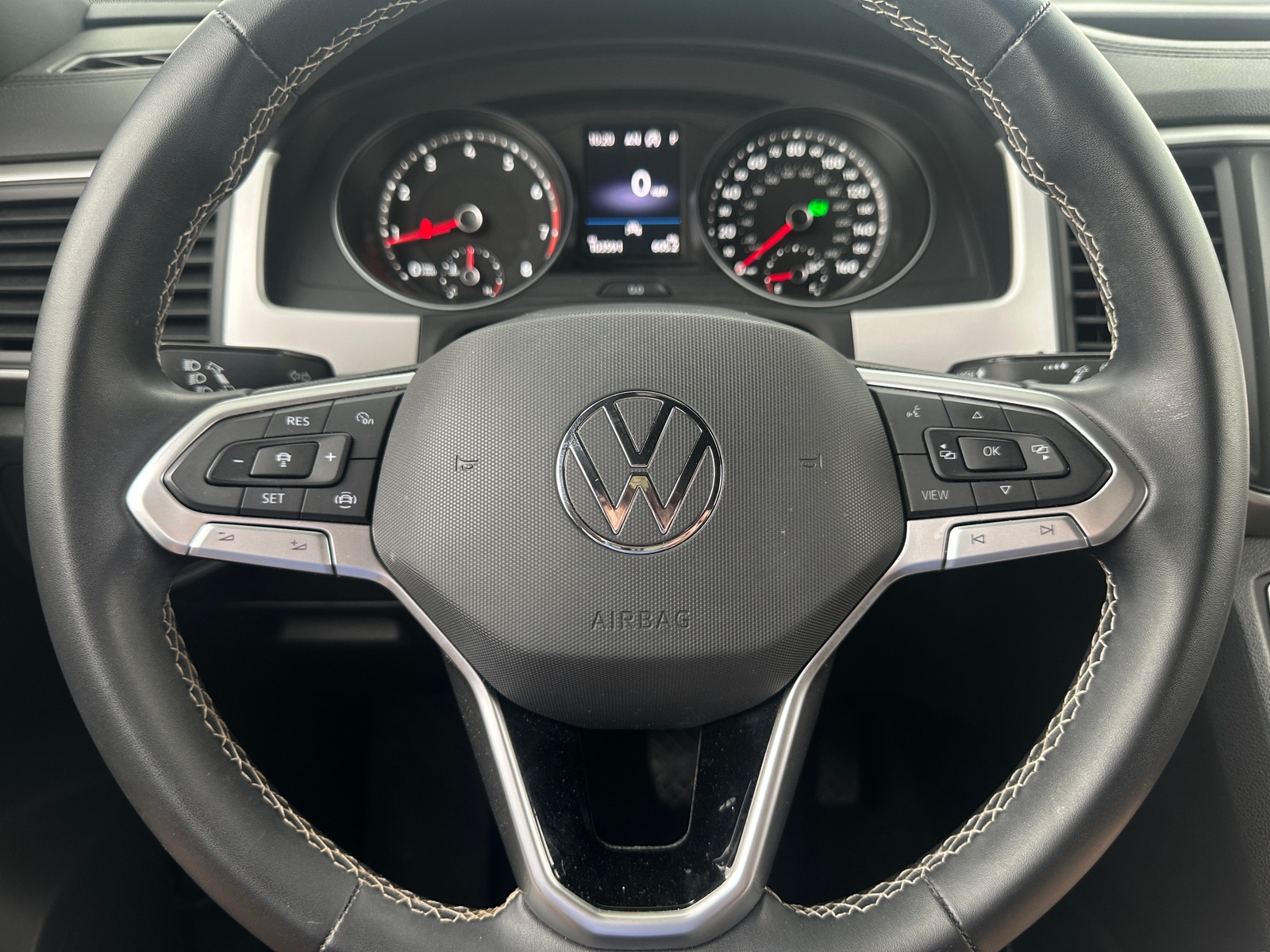 Thumbnail: 2021 Volkswagen Atlas - 4