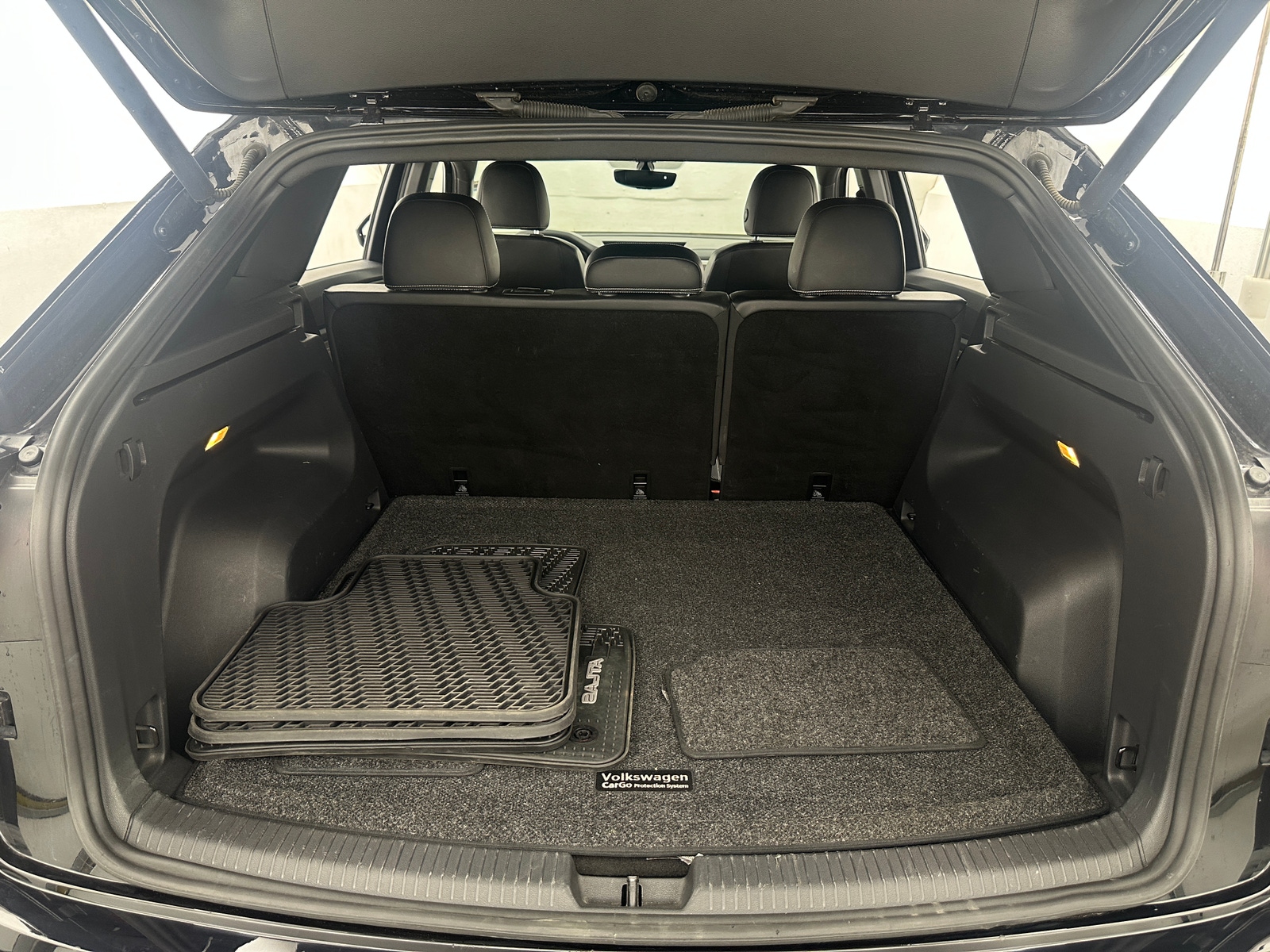 Thumbnail: 2021 Volkswagen Atlas - 6