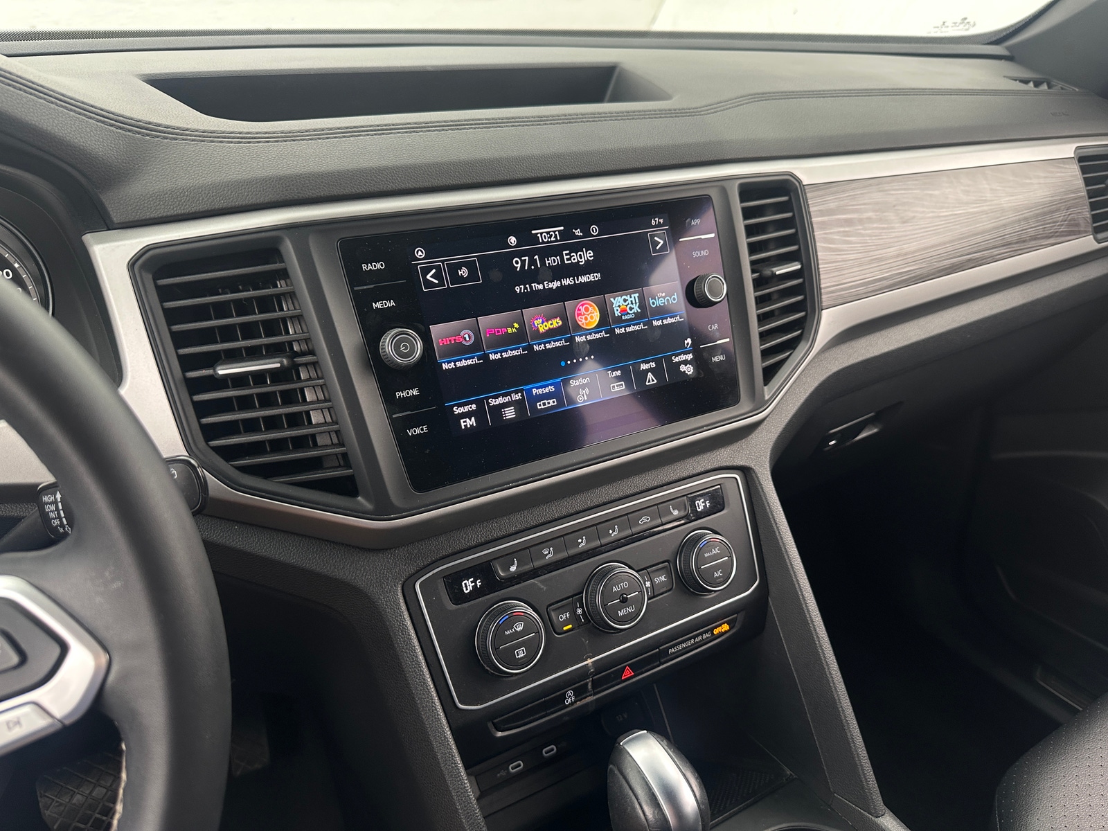 Thumbnail: 2021 Volkswagen Atlas - 3