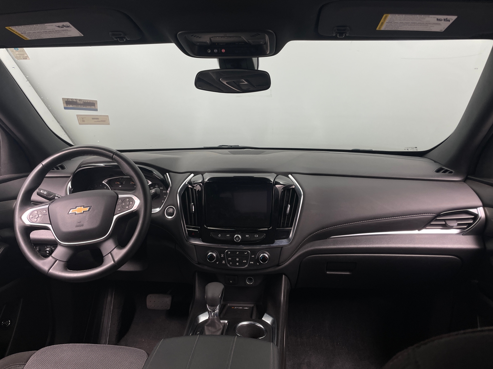 Thumbnail: 2024 Chevrolet Traverse - 3