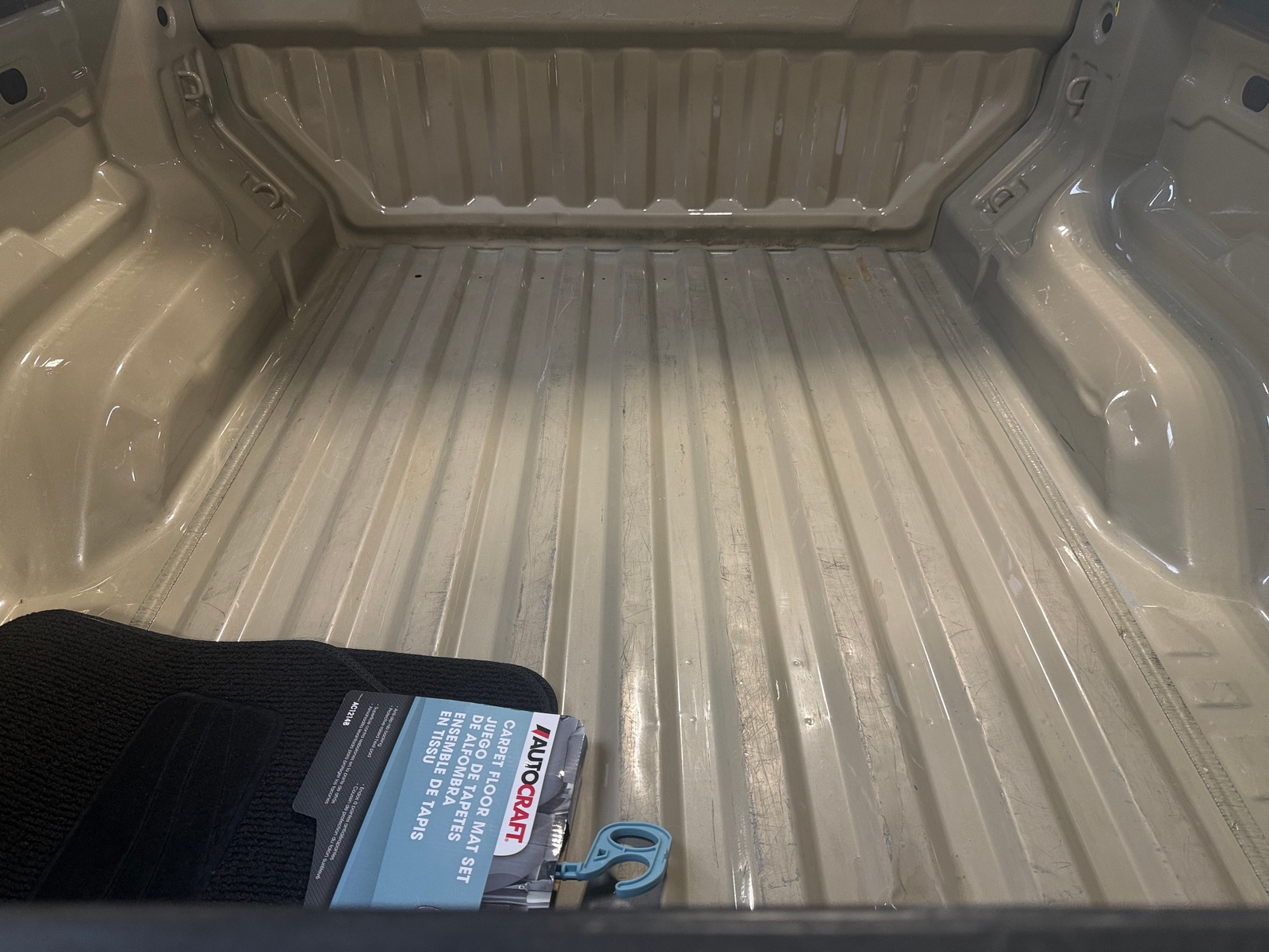 Thumbnail: 2023 Chevrolet Colorado - 7