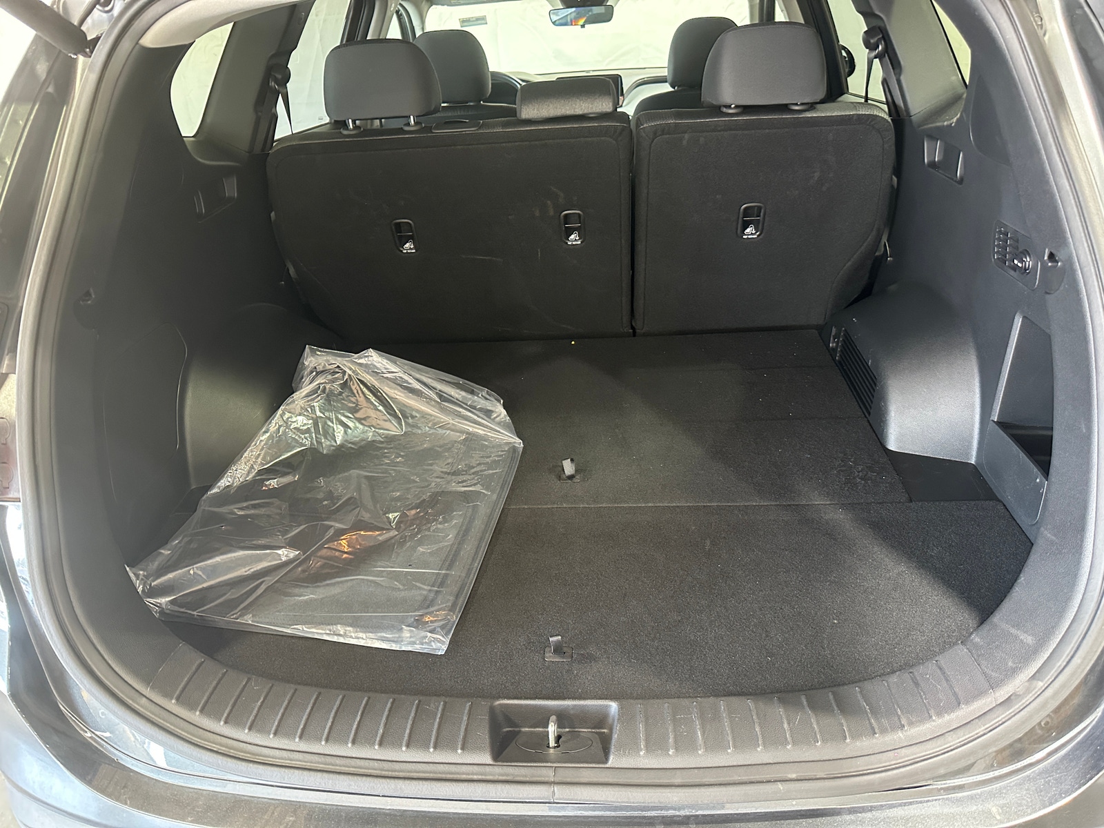 Thumbnail: 2023 Hyundai Santa Fe - 7