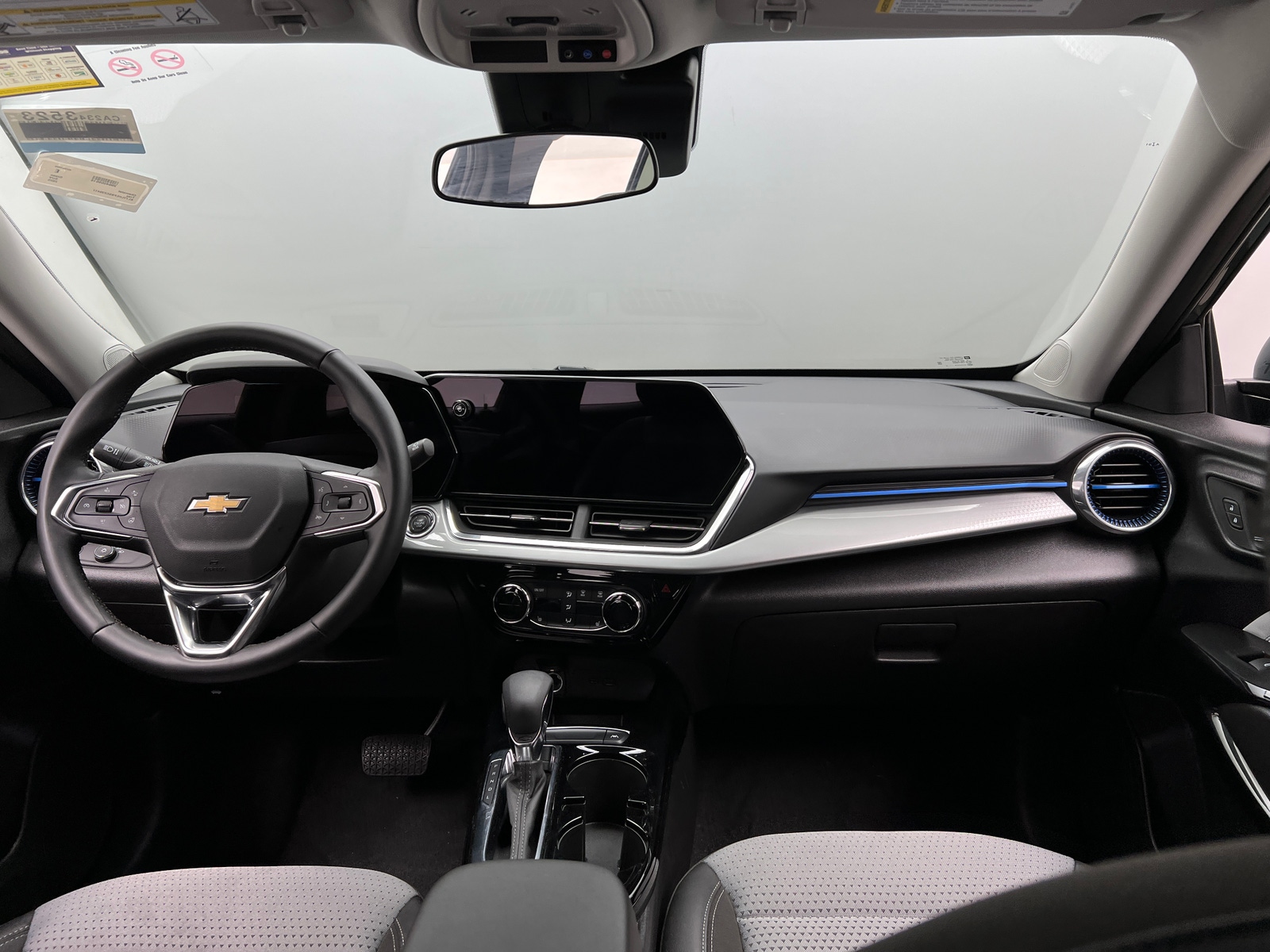 Thumbnail: 2025 Chevrolet Trax - 3