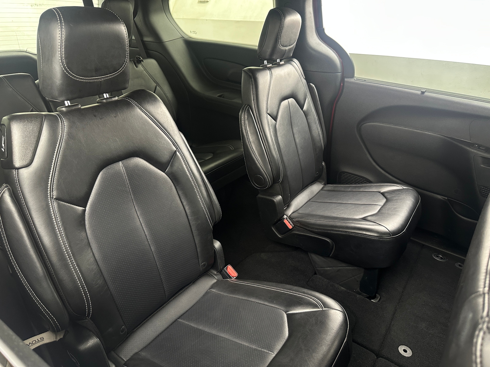 Thumbnail: 2025 Chrysler Pacifica - 5