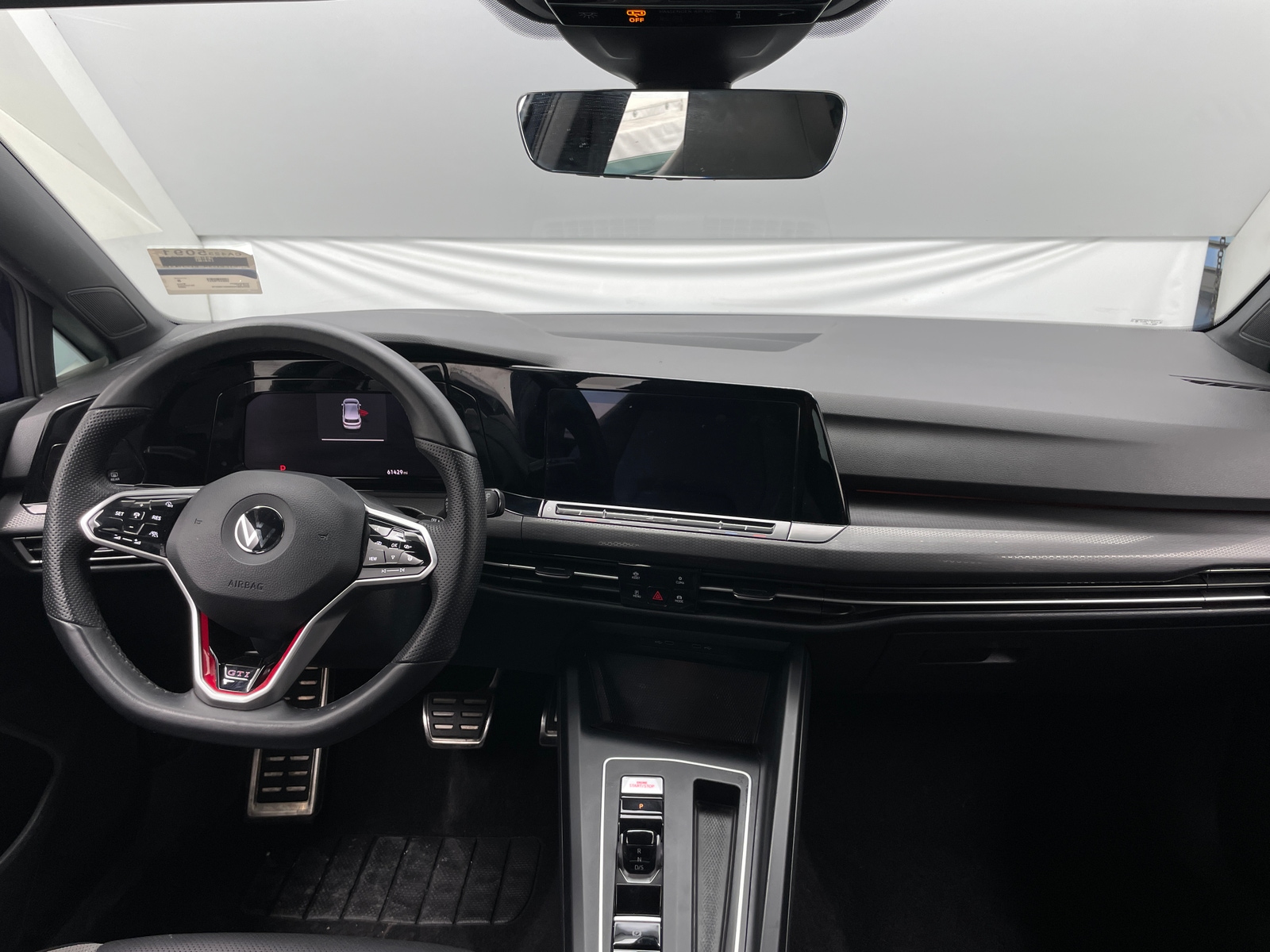 Thumbnail: 2022 Volkswagen Golf - 3