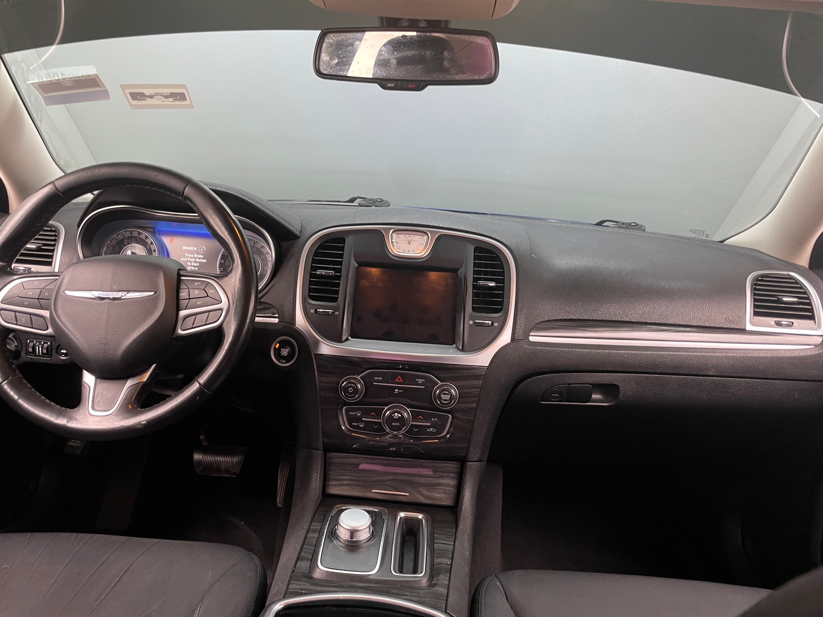 Thumbnail: 2019 Chrysler 300 - 3