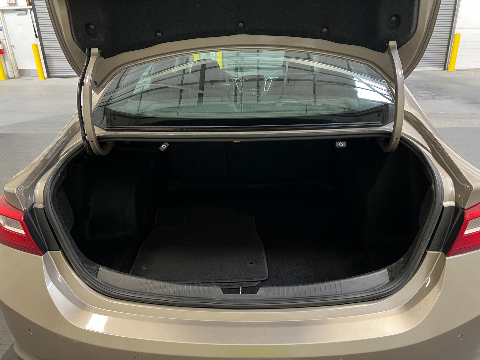 Thumbnail: 2024 Chevrolet Malibu - 7