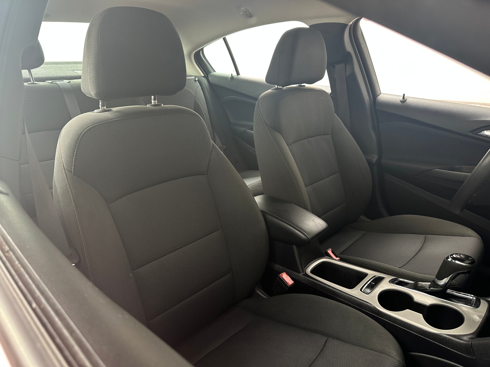 Thumbnail: 2017 Chevrolet Cruze - 2