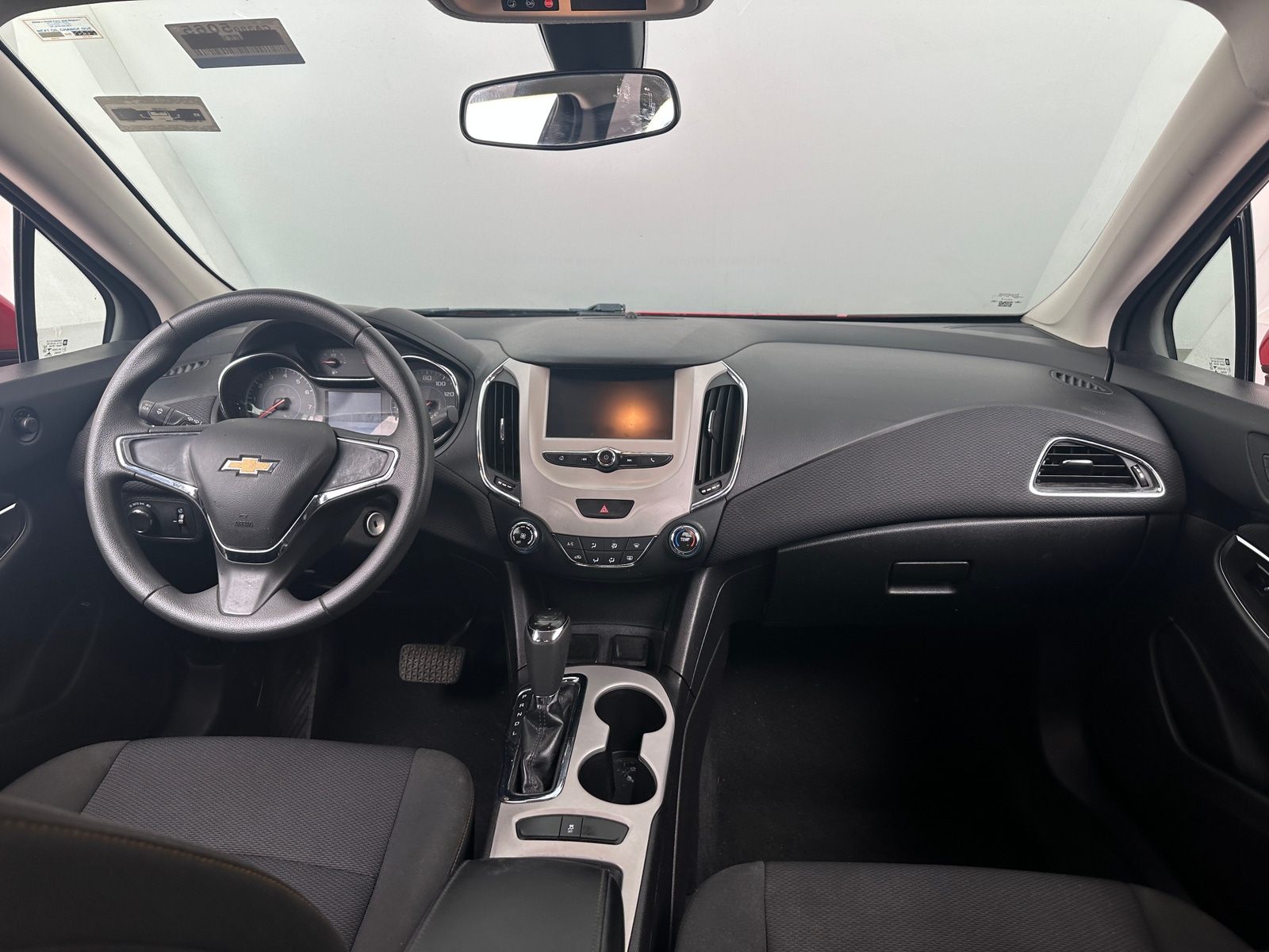 Thumbnail: 2017 Chevrolet Cruze - 3