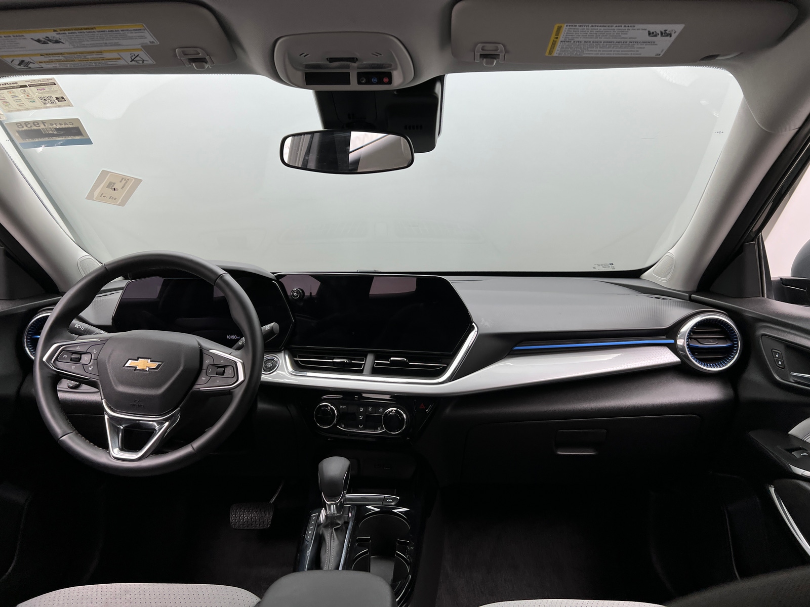 Thumbnail: 2025 Chevrolet Trax - 3