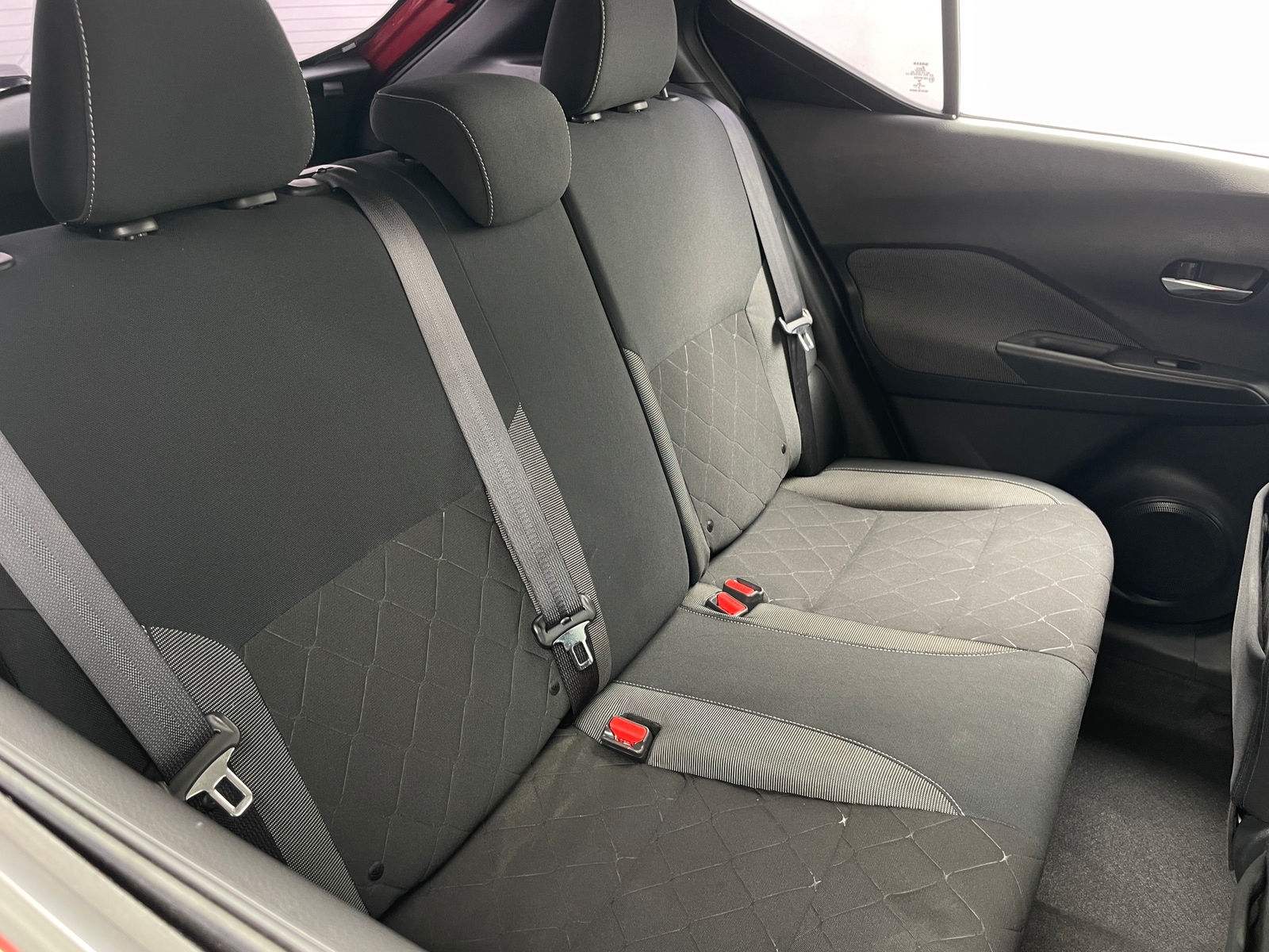 Thumbnail: 2018 Nissan Kicks - 6