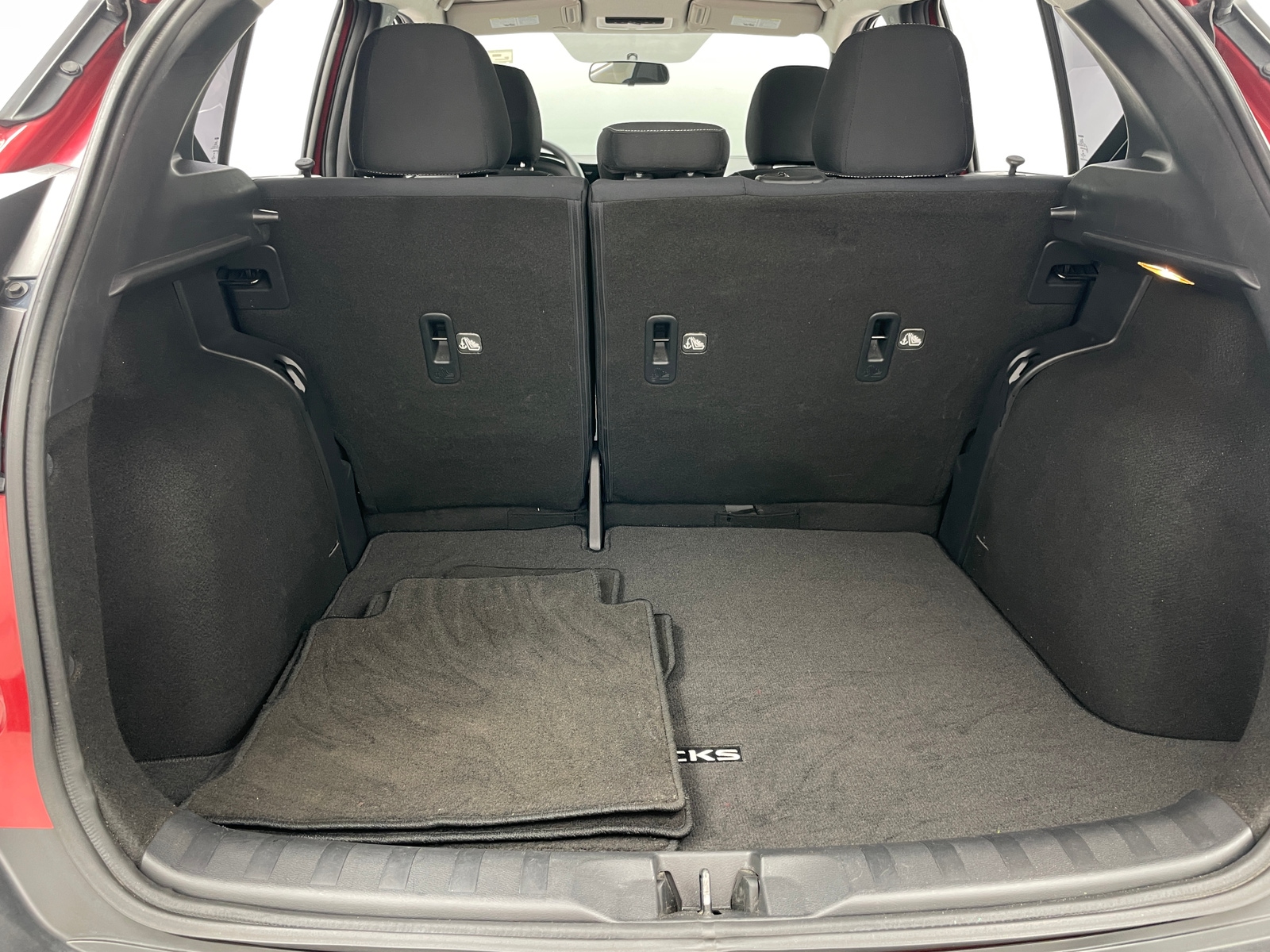 Thumbnail: 2018 Nissan Kicks - 7