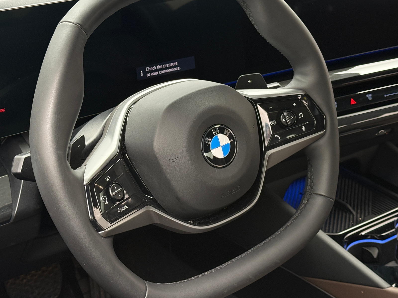 Thumbnail: 2026 BMW 5 Series - 4