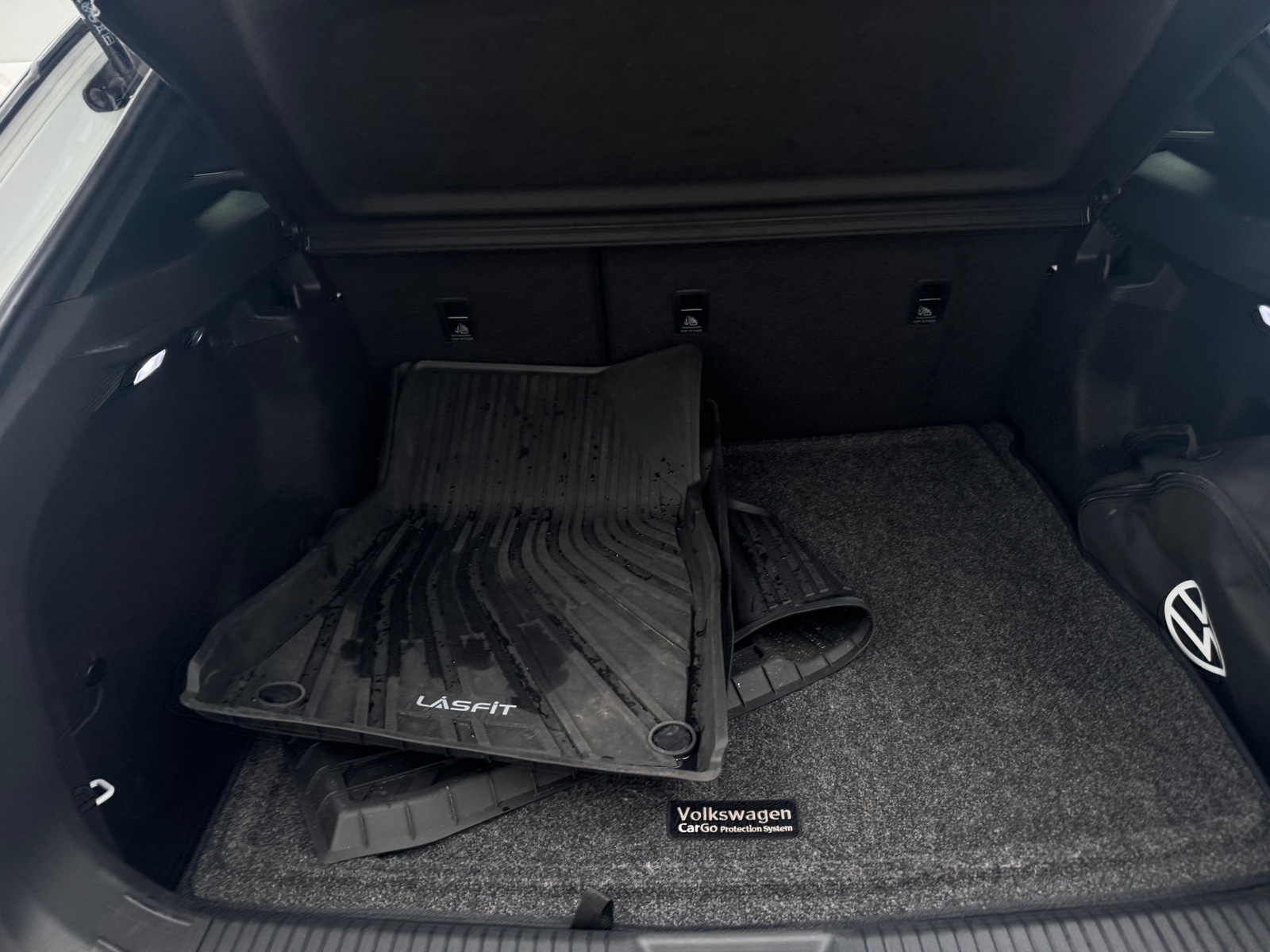 Thumbnail: 2023 Volkswagen ID.4 - 7