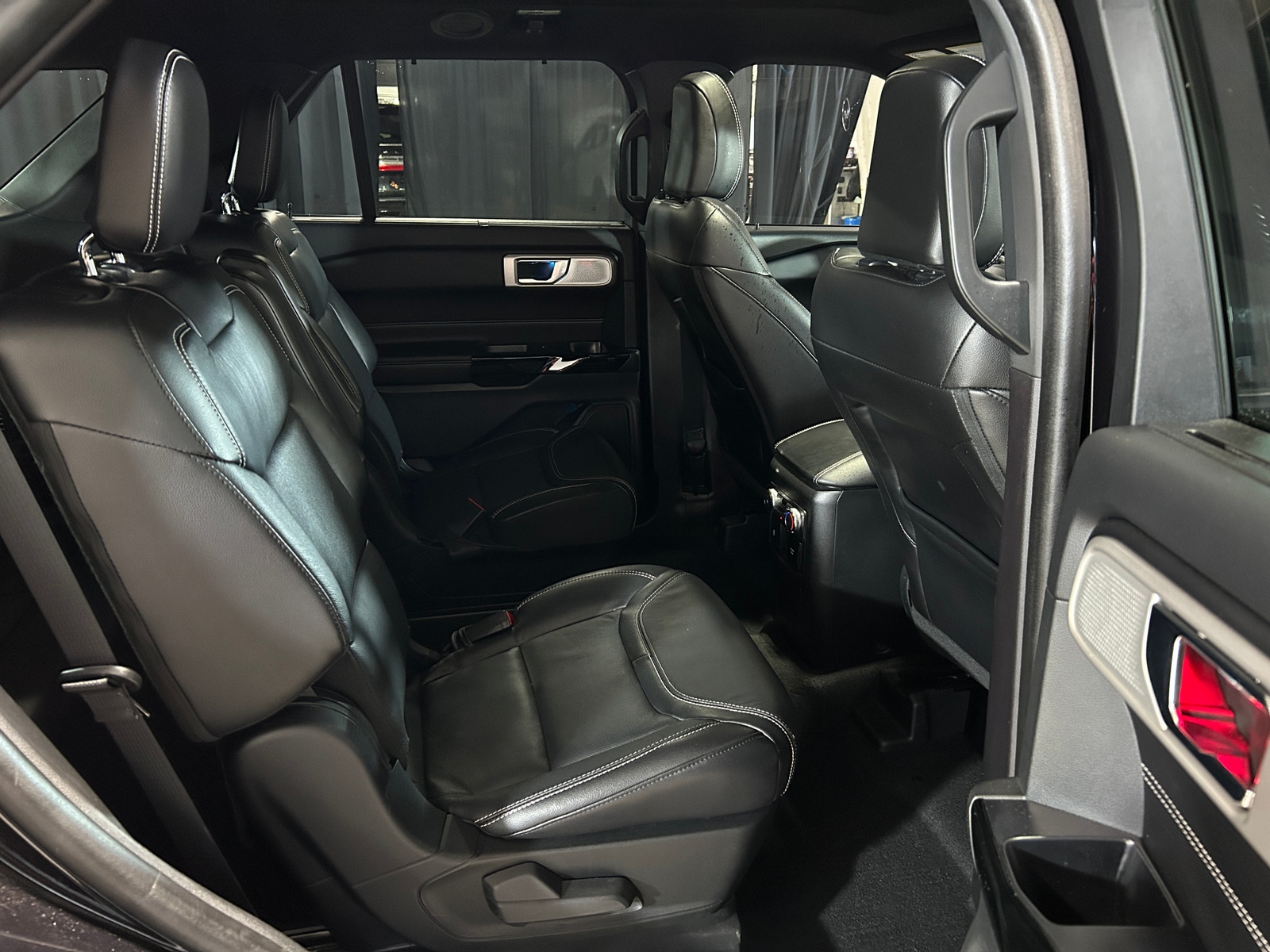 Thumbnail: 2022 Ford Explorer - 5