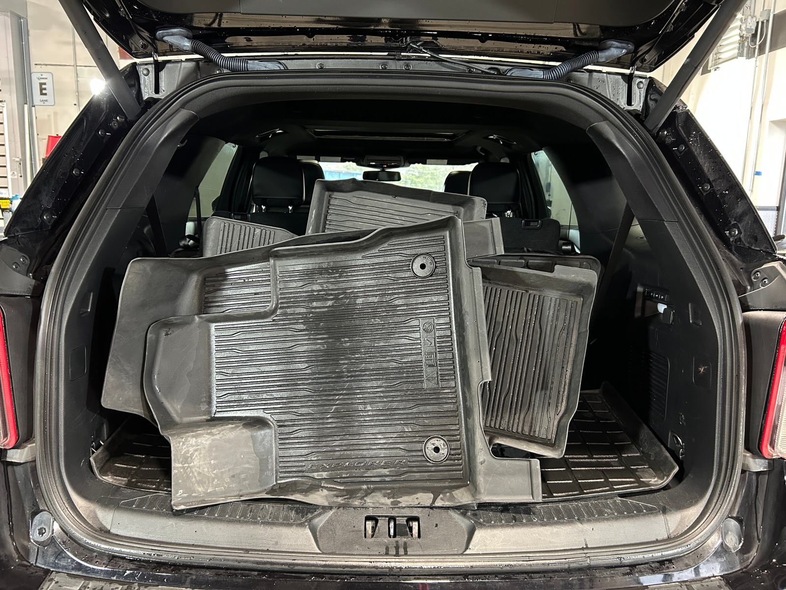 Thumbnail: 2022 Ford Explorer - 6