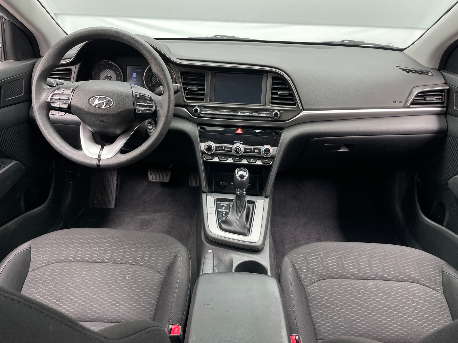 Thumbnail: 2020 Hyundai Elantra - 3