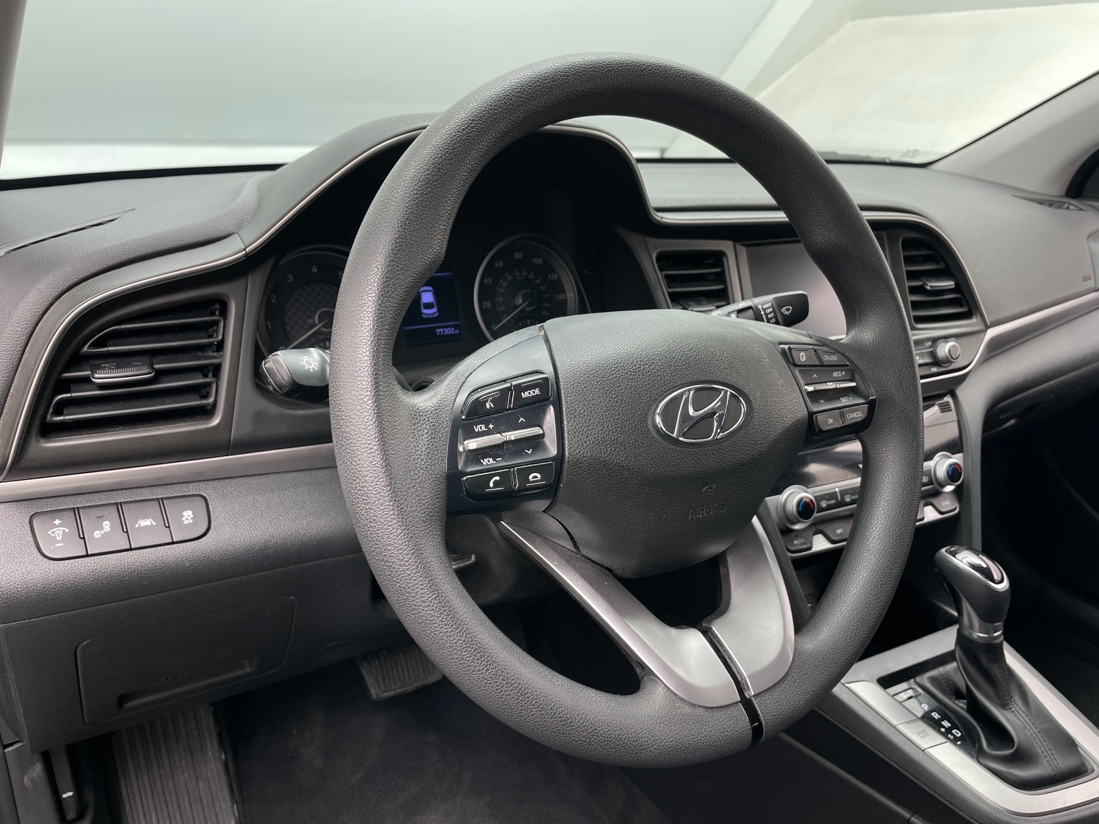 Thumbnail: 2020 Hyundai Elantra - 5