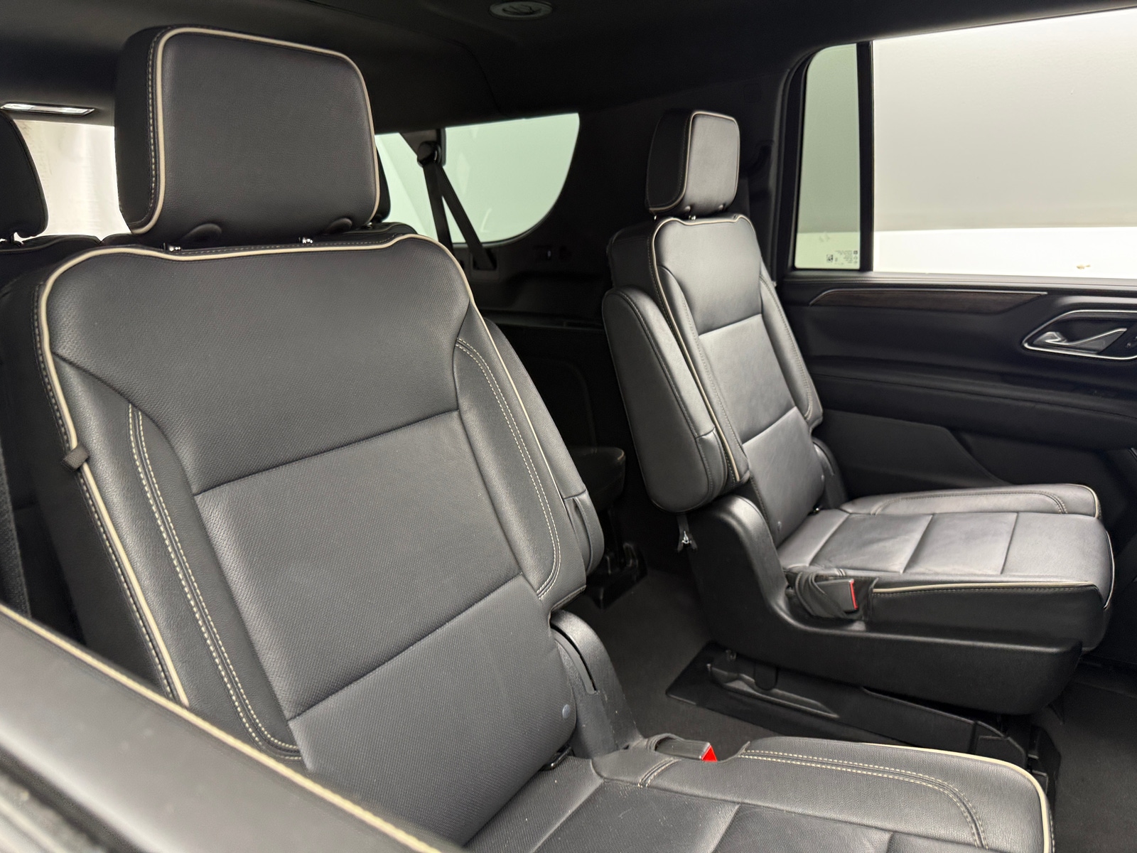 Thumbnail: 2023 Chevrolet Suburban - 5