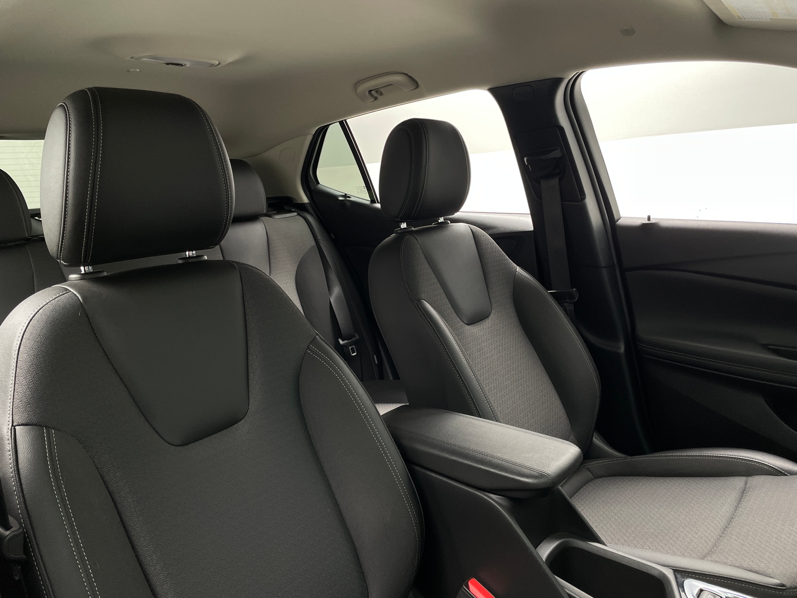 Thumbnail: 2025 Buick Encore GX - 2