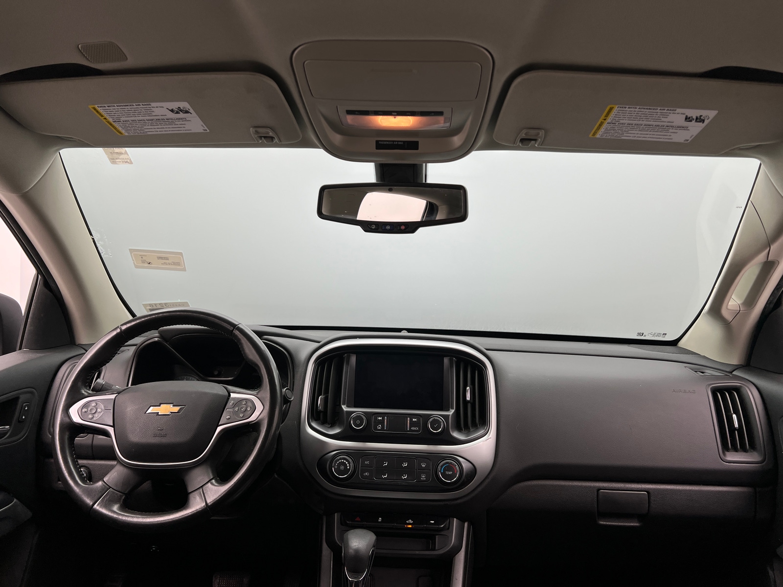 Thumbnail: 2022 Chevrolet Colorado - 3