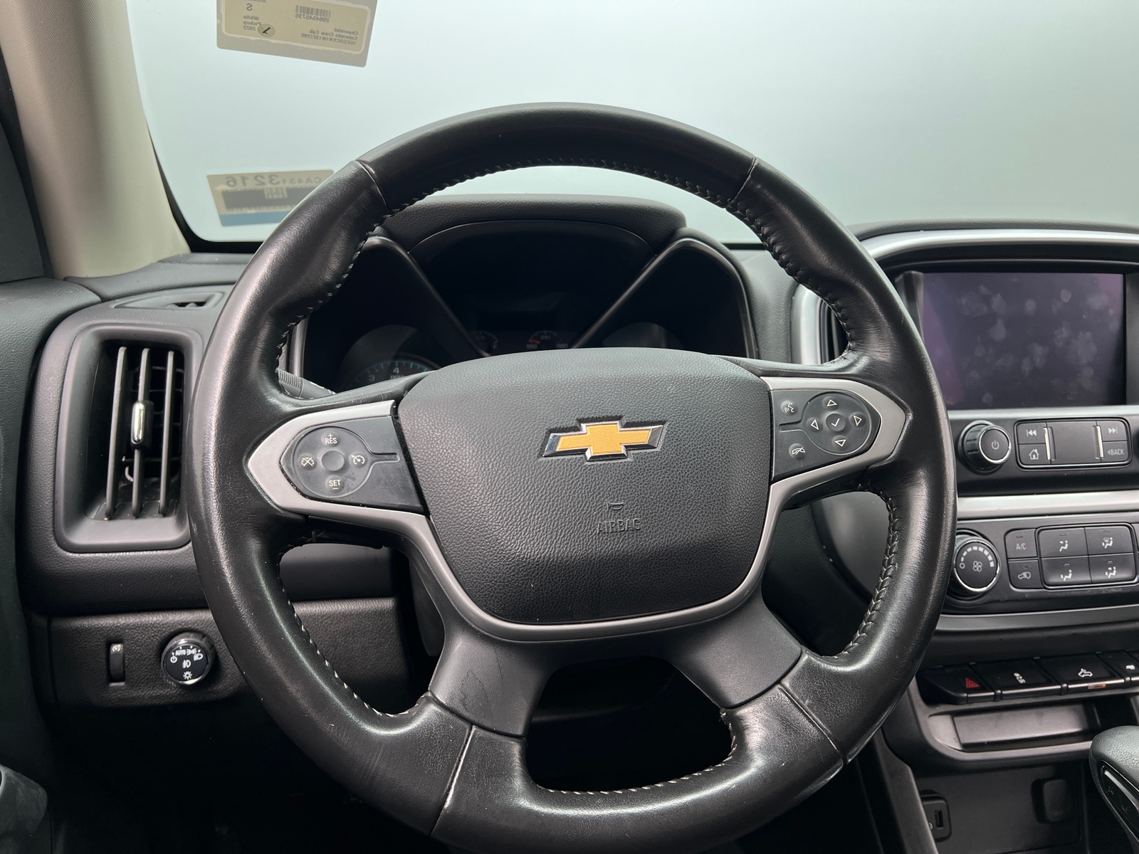 Thumbnail: 2022 Chevrolet Colorado - 5